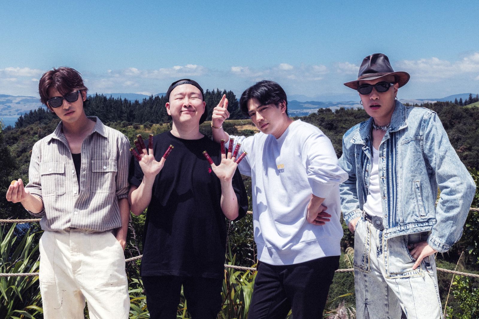 黃宣駕駛「驚險擦身」大卡車　《出去一下》4人險些命喪紐西蘭