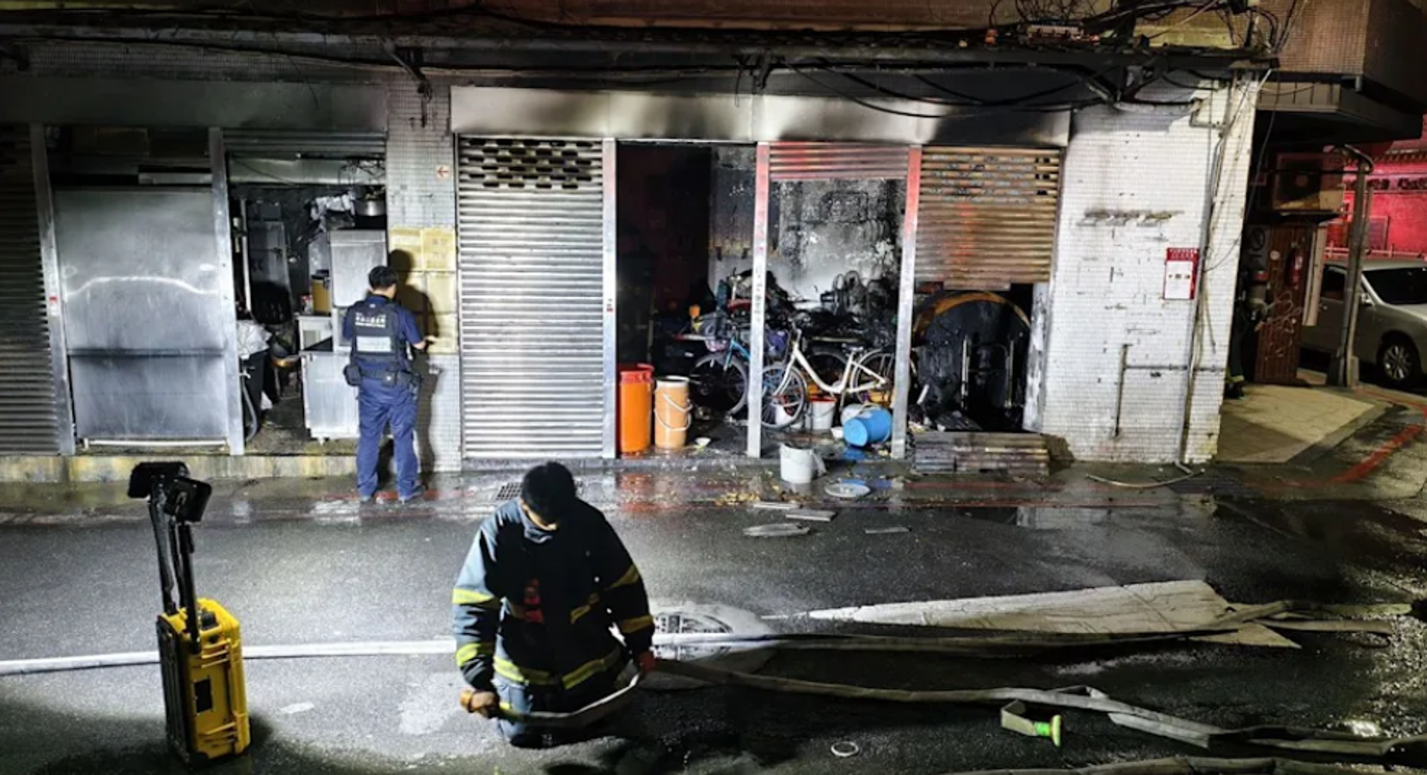 中山區60年名店凌晨傳火警...「1句抱歉」點燃住戶多年怒氣:人命有幾個下次?