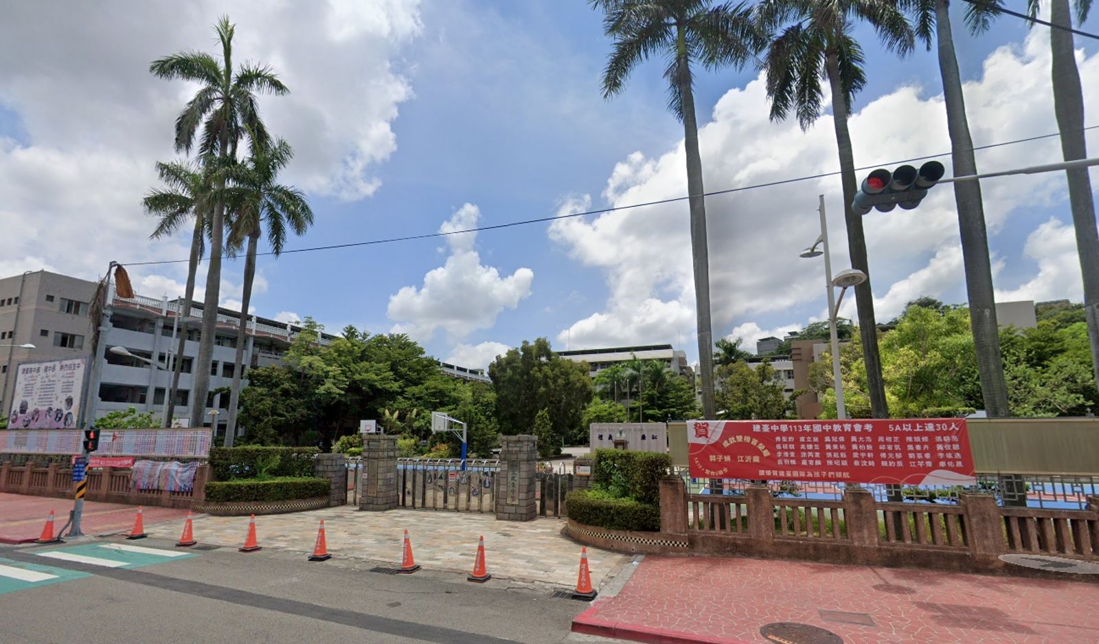 就是想讀醫科...建臺高中1考生遭報錯科 「生物變歷史」忍痛棄考明年再來