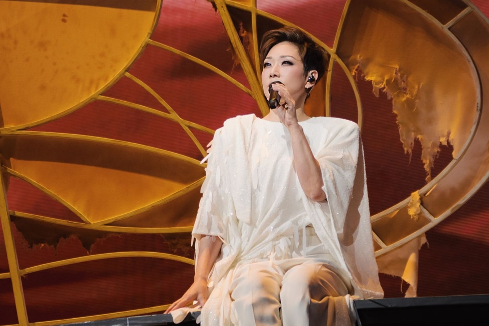 林憶蓮無懼颱風逼近 澳門2度安可寵粉:唱到天亮