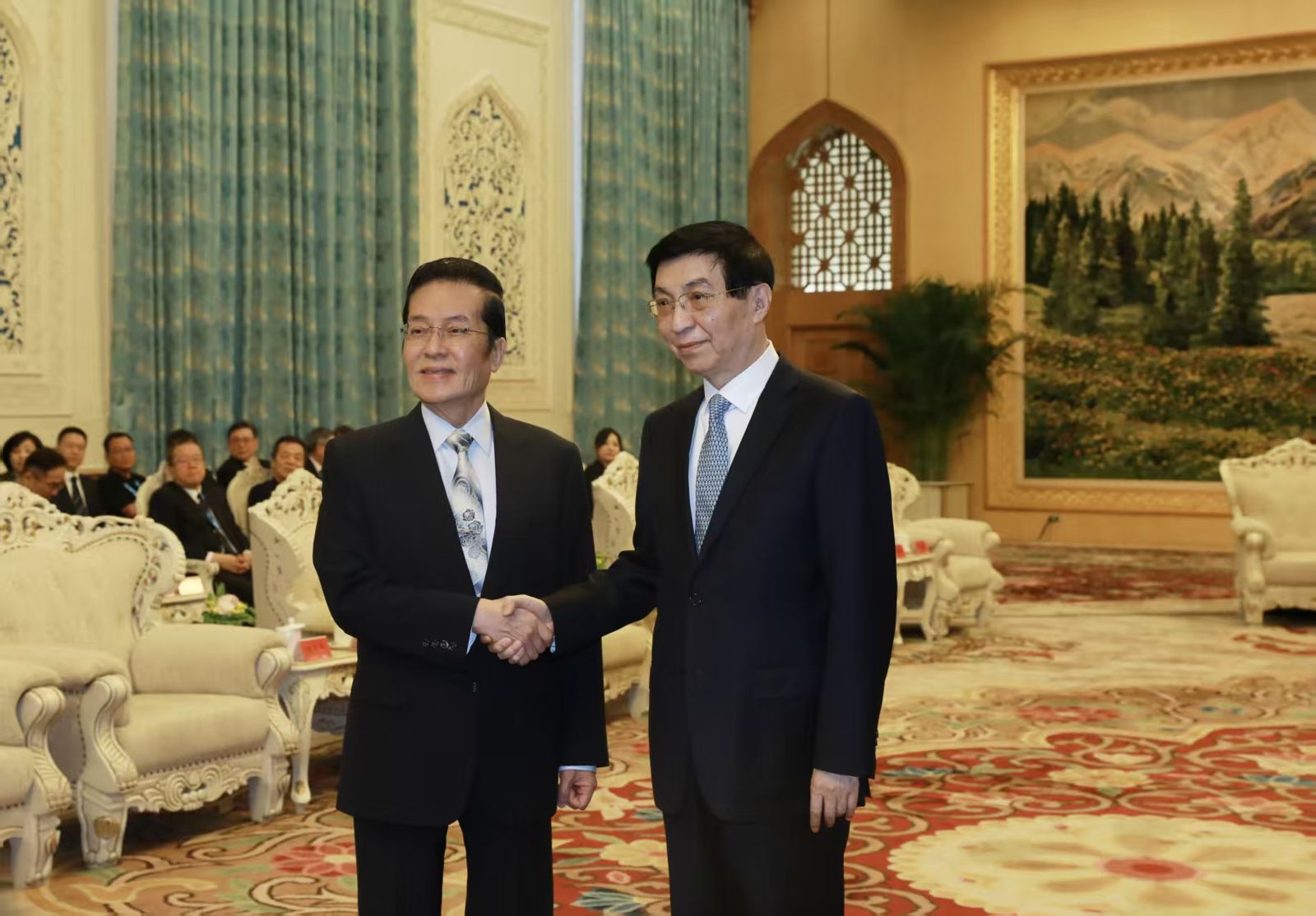 赴中會見王滬寧重申「一中」 張榮恭:台灣人應是堂堂正正的中國人