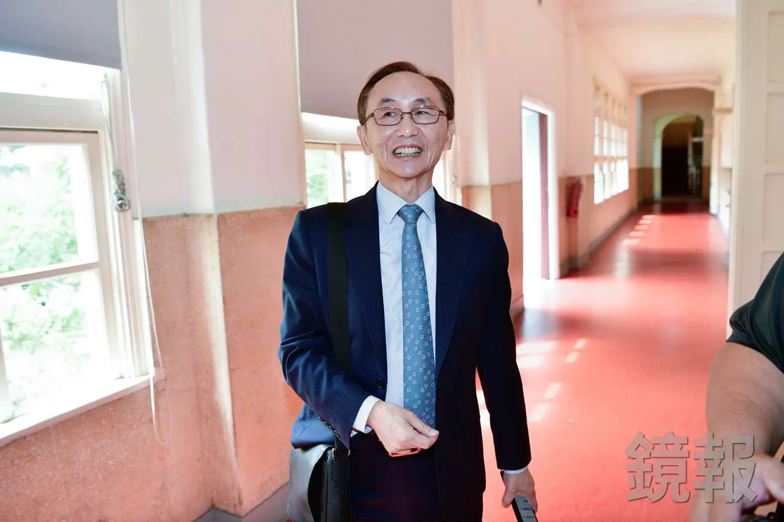 涉發黑函遭搜索！吳子嘉警詢筆錄做完即請回　宣布絕食前「嗑完2個便當」