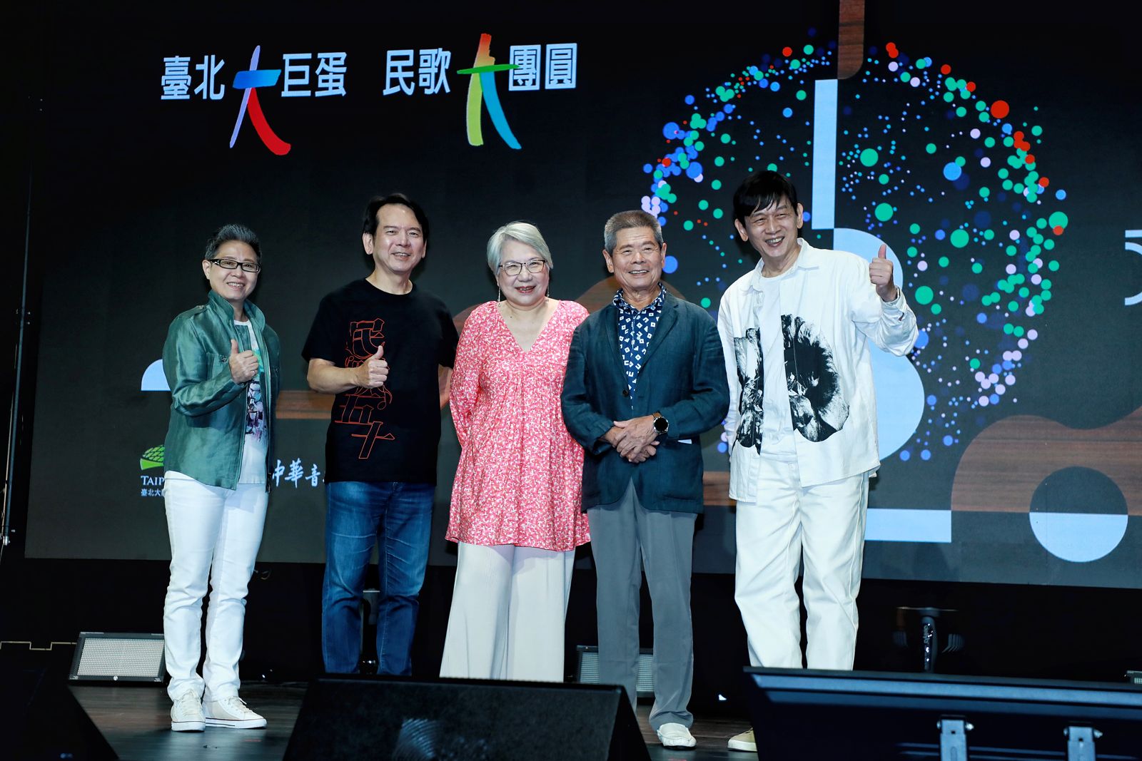 丁曉雯2度鞠躬道歉　任金曲評審主席遭轟健忘：不要再恨我