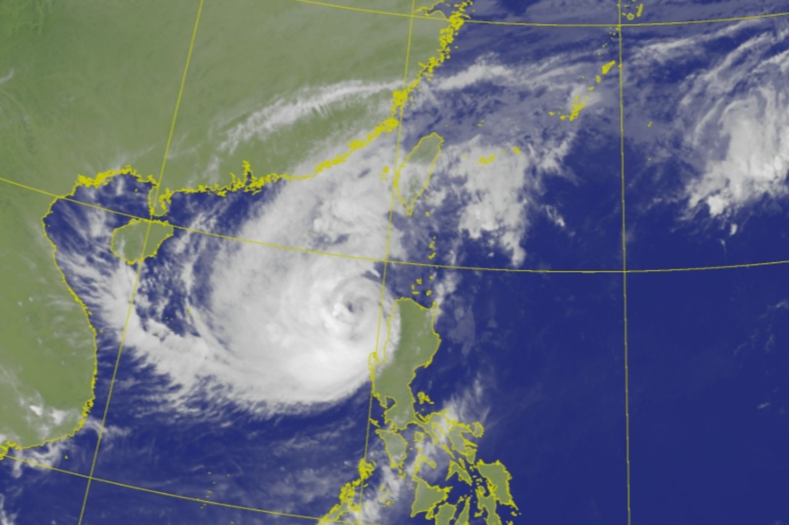 鳳凰颱風恐提前登陸！氣象署「17:30發布海警」：3縣市最危險