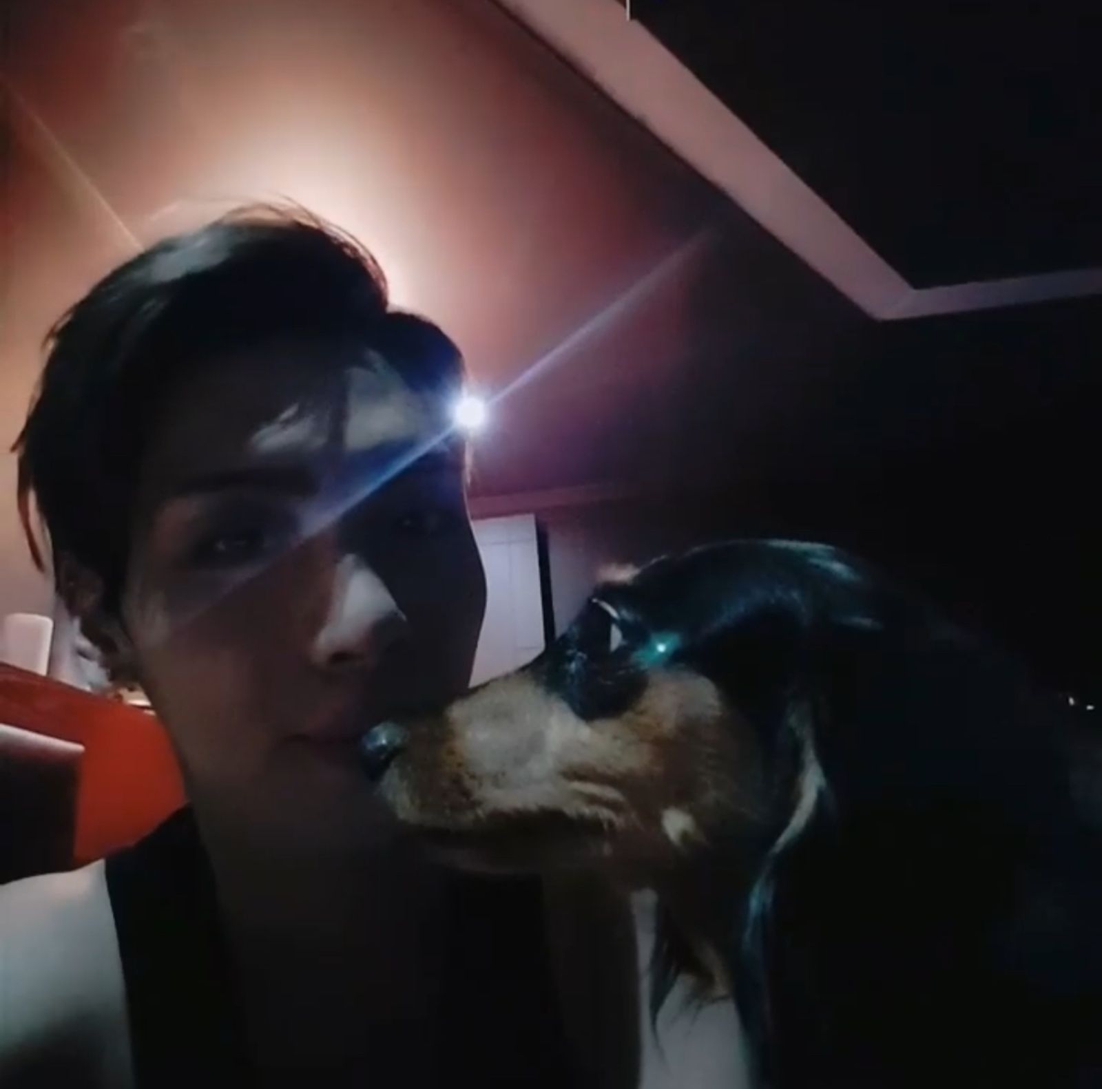 鐘鉉與星露。翻攝Instagram @jonghyun.948