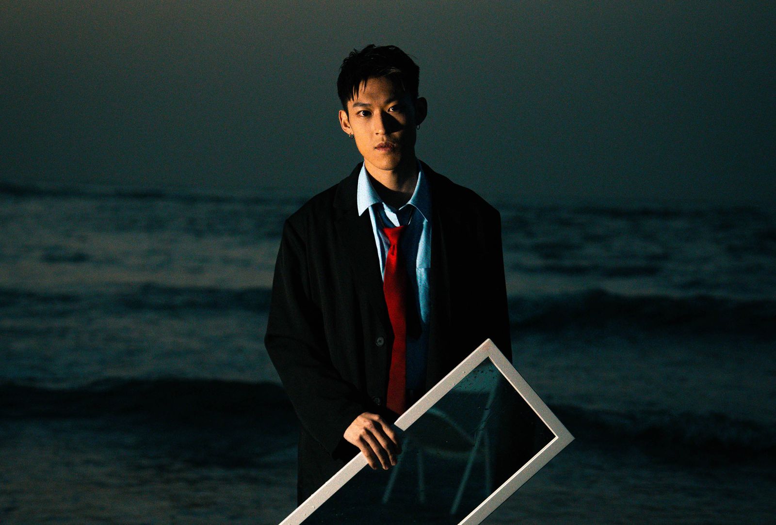 《原子2》成員遭情傷打擊　陷厭世低潮險摔落海