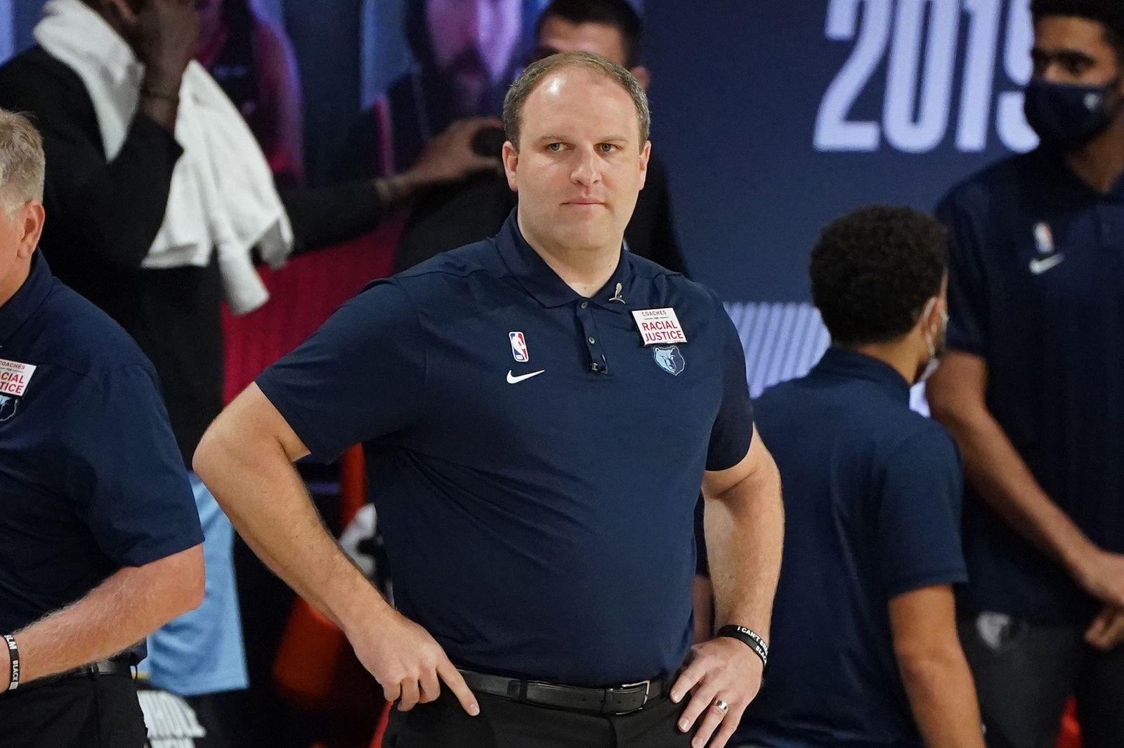 Rivers辭職後誰接公鹿兵符？傳球團高層與灰熊前教頭Jenkins會面