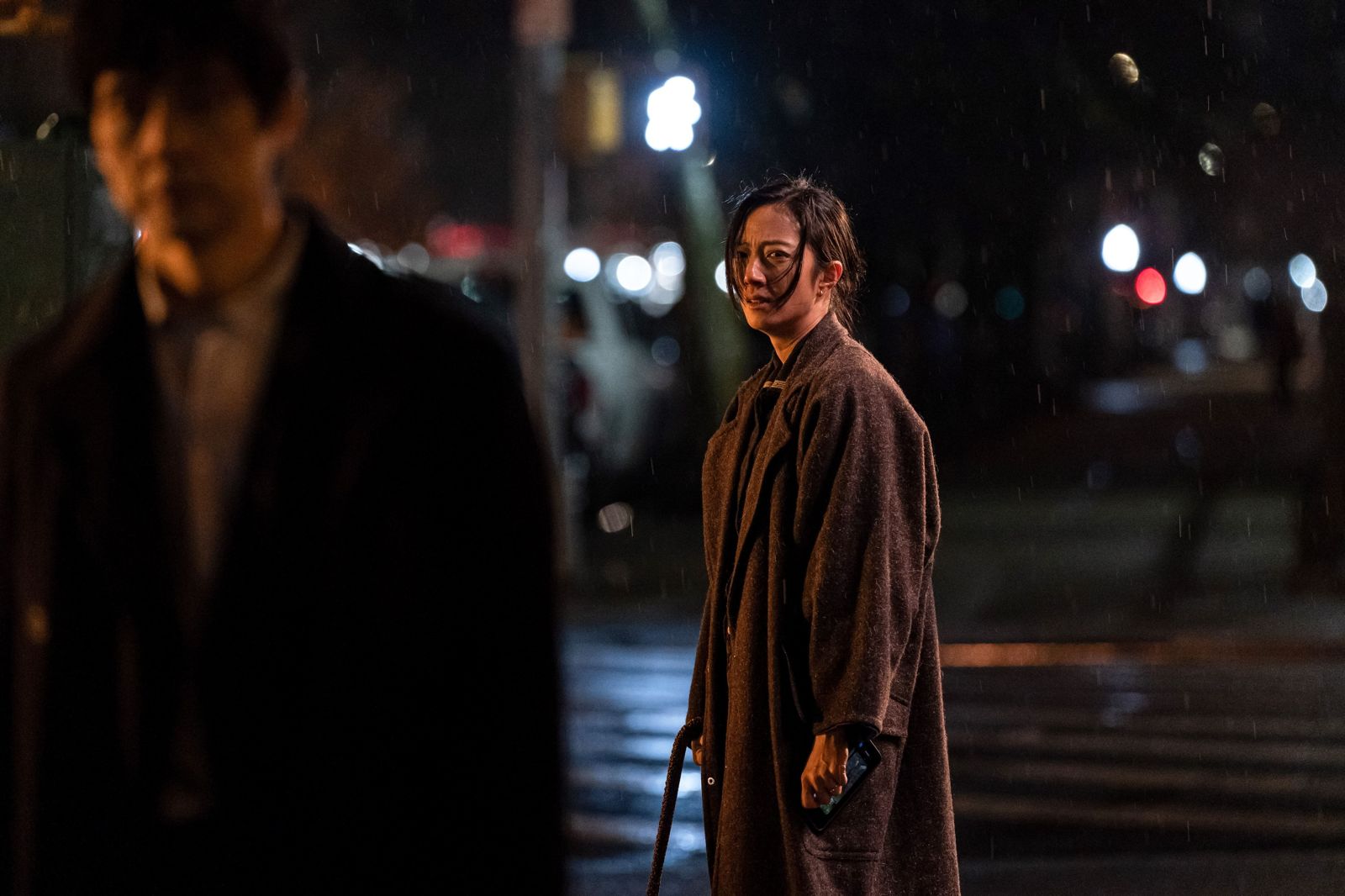 桂綸鎂街頭崩潰對「老公」怒吼：去哪都是地獄！感嘆人生很多艱難時刻