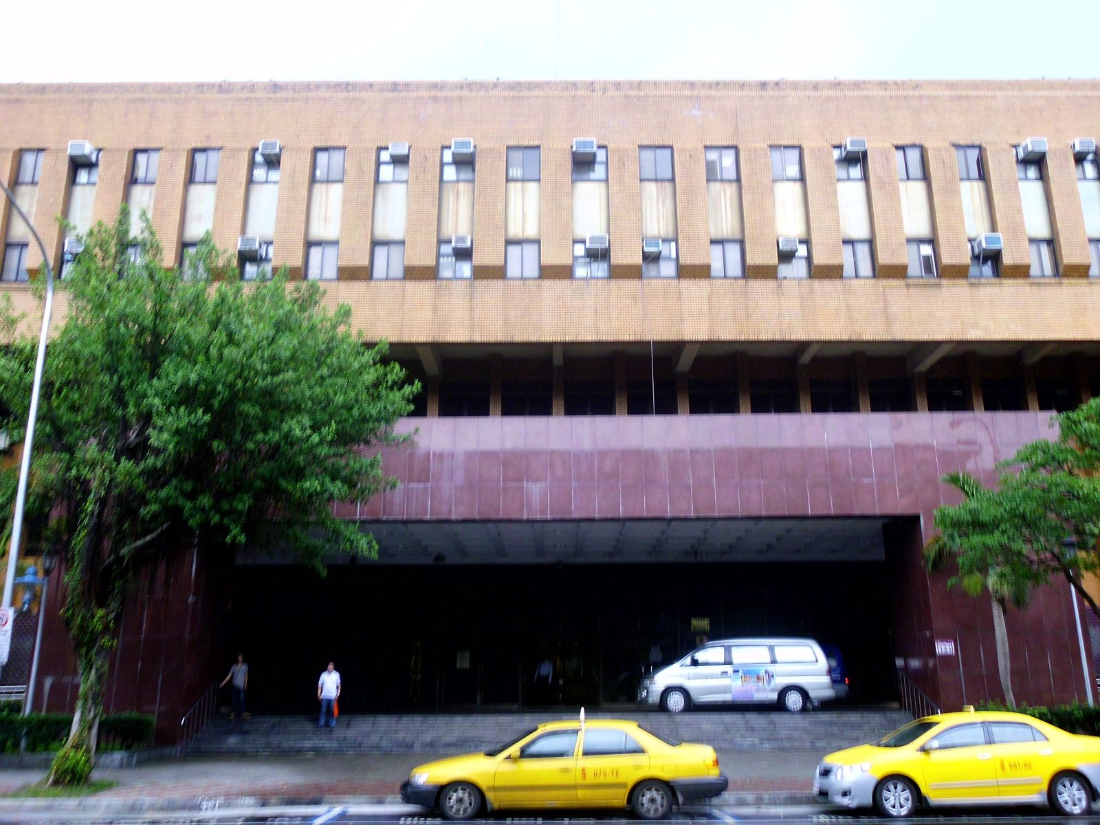 超狂！蘆洲莽男稱案子遭法官亂判　買汽油打算放火燒北院