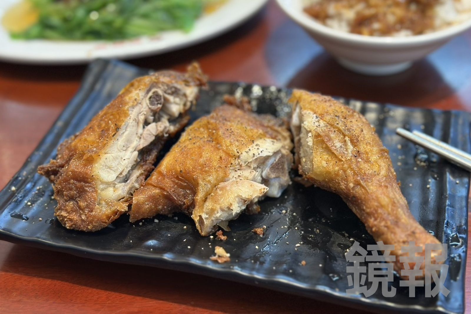 「鬍鬚張」最強不是滷肉飯！現炸7兩大雞腿皮脆肉嫩才叫猛