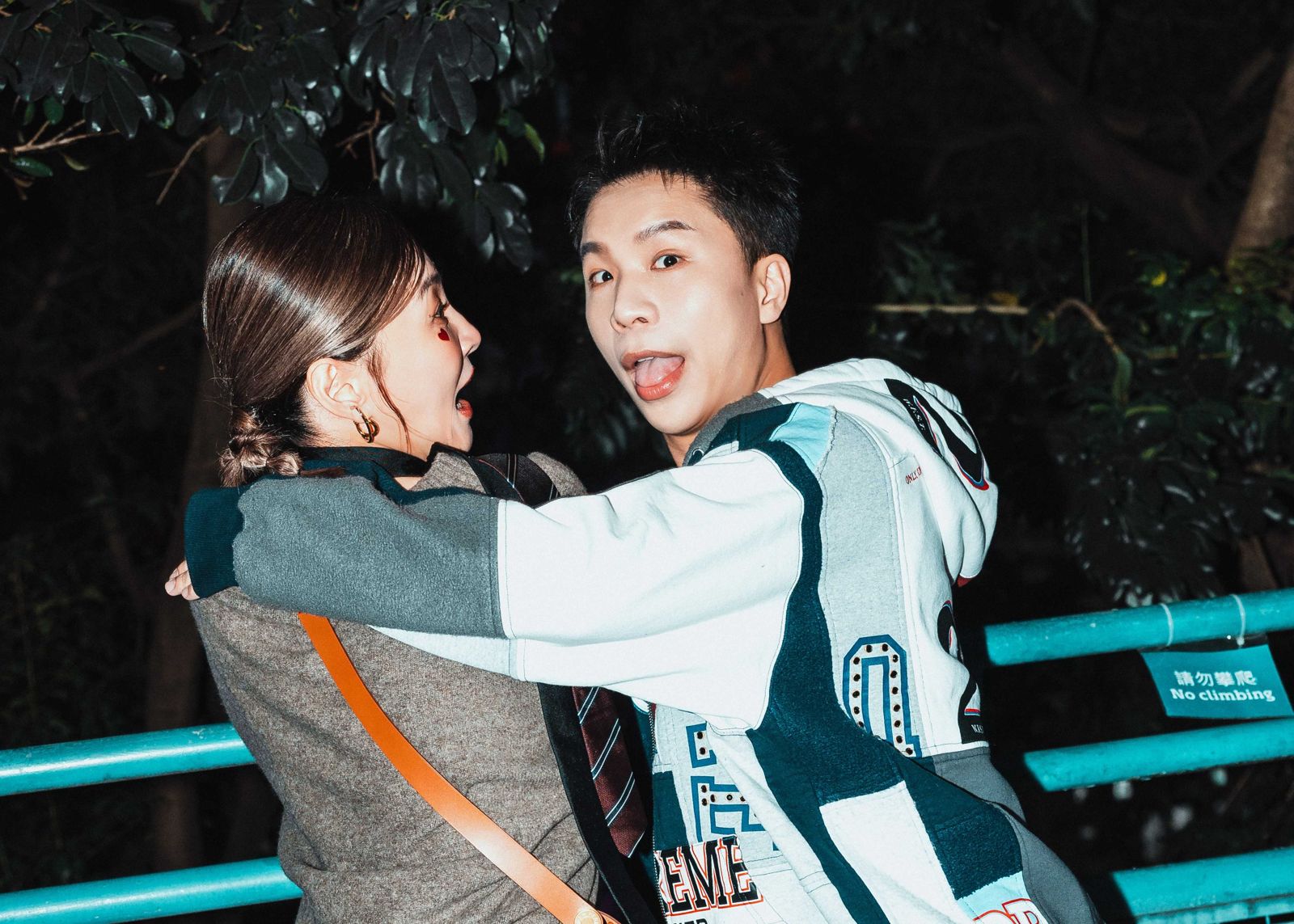 花花與派翠克拍曖昧照慘遭打槍,氣到靠「喇舌」醞釀情緒?東森綜合台提供