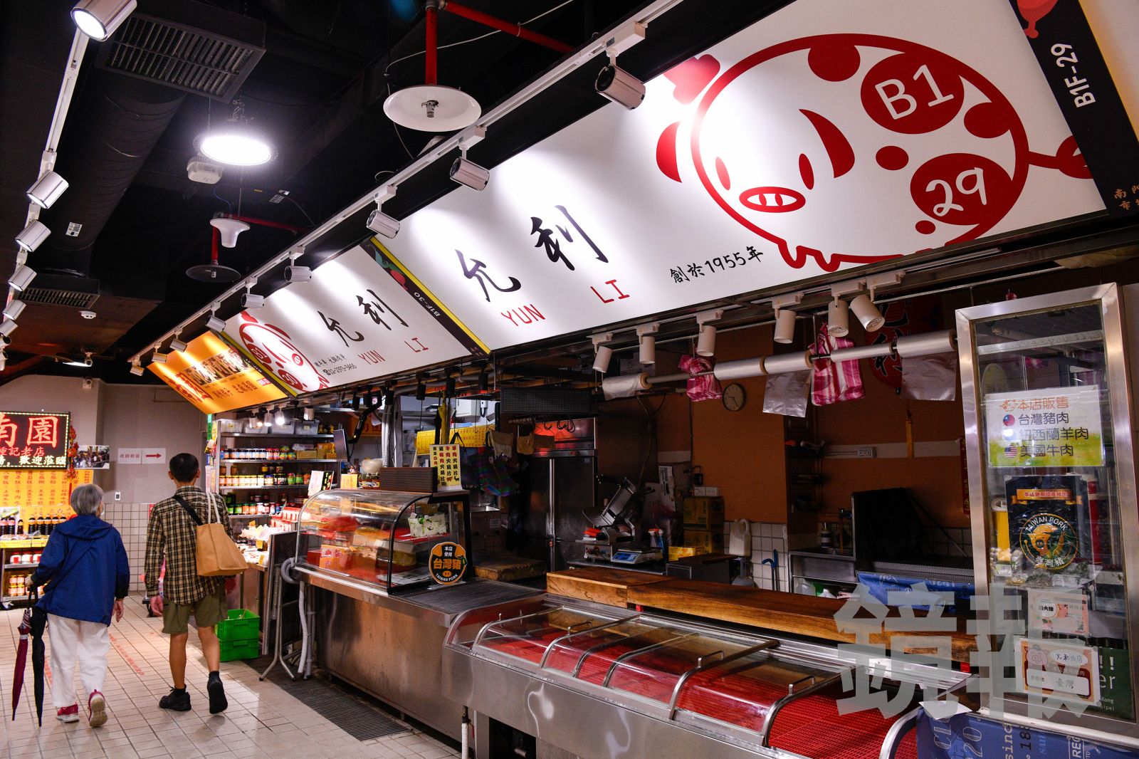 許多市場攤商都受到豬瘟影響而休業。圖／攝影李智為