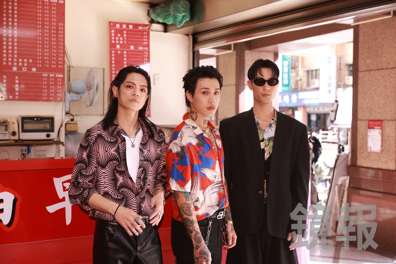 《紅白》主持群亮相！TRASH 4度登台　合體「他們」點燃除夕夜