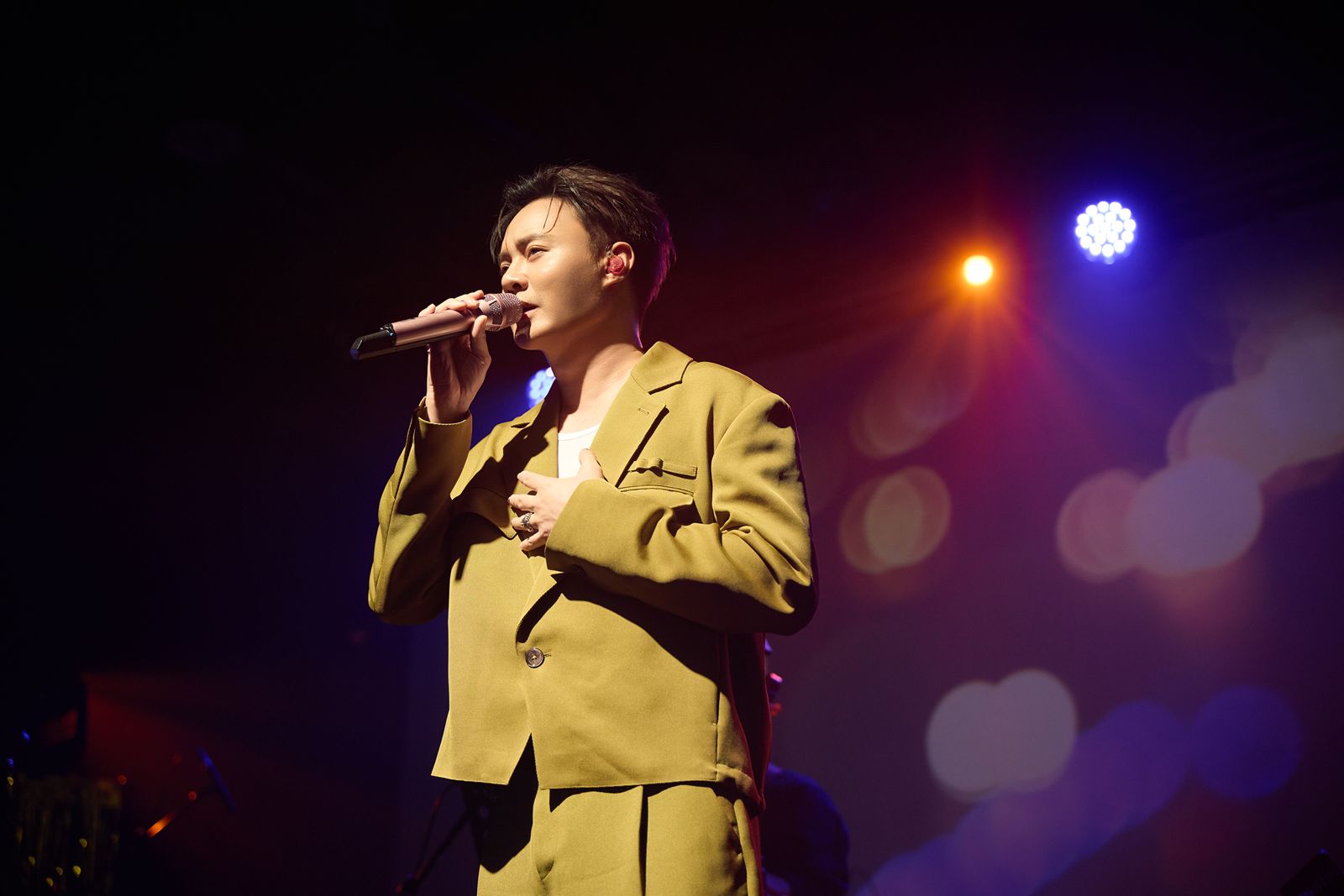 許富凱開唱場外驚見「接送家長區」 淚崩道心聲:破音算什麼