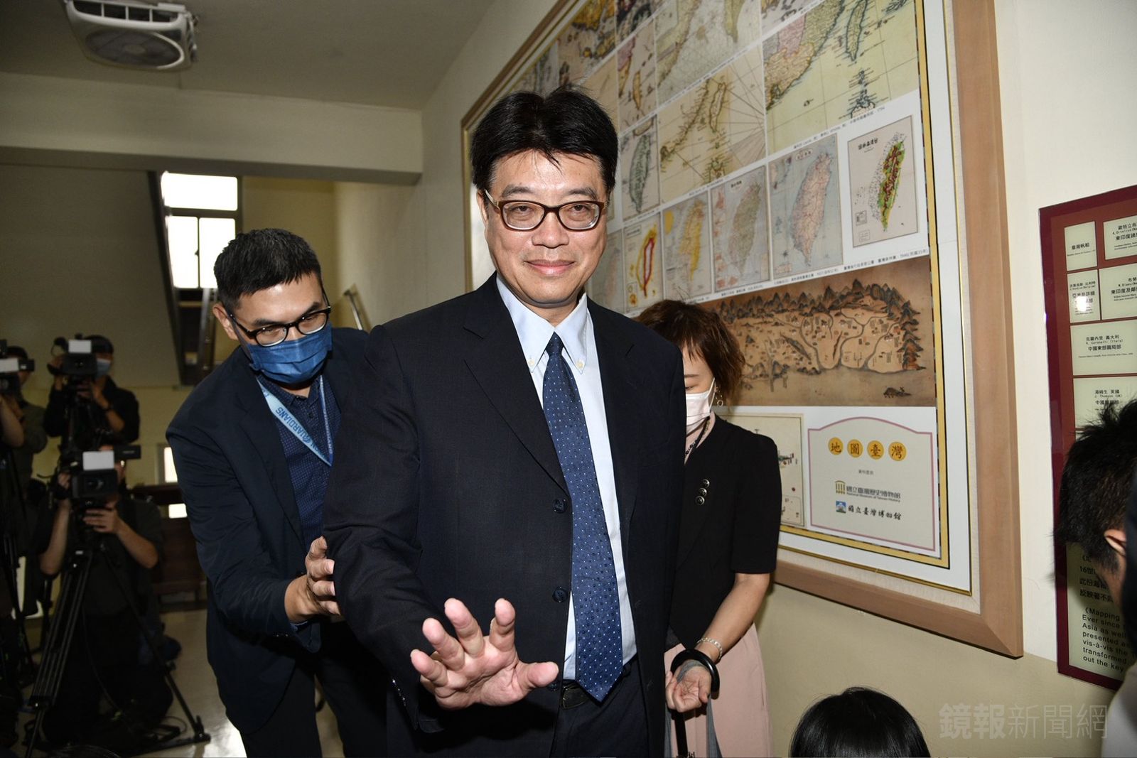 館長自封「和平大使」擬赴中直播　邱垂正喊「祝福」：盼秉持對等尊嚴