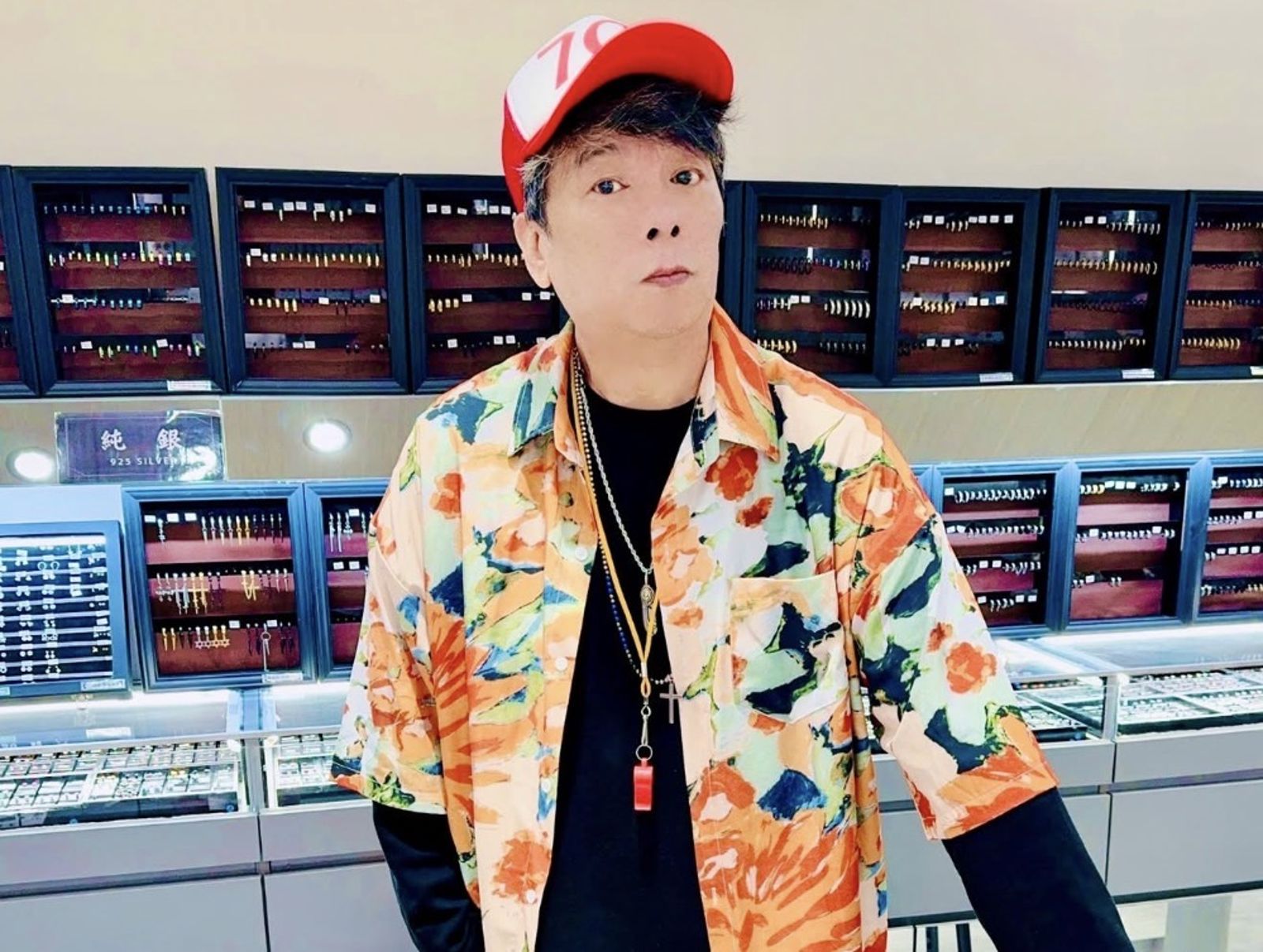 曹西平猝逝哥哥不處理後事將司法相驗 乾兒子哀痛求家屬「讓四哥安息」