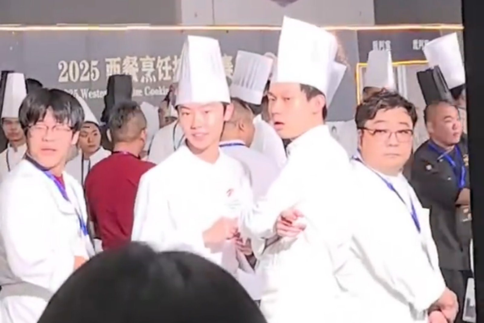 參賽者看傻眼。圖／翻攝自微博