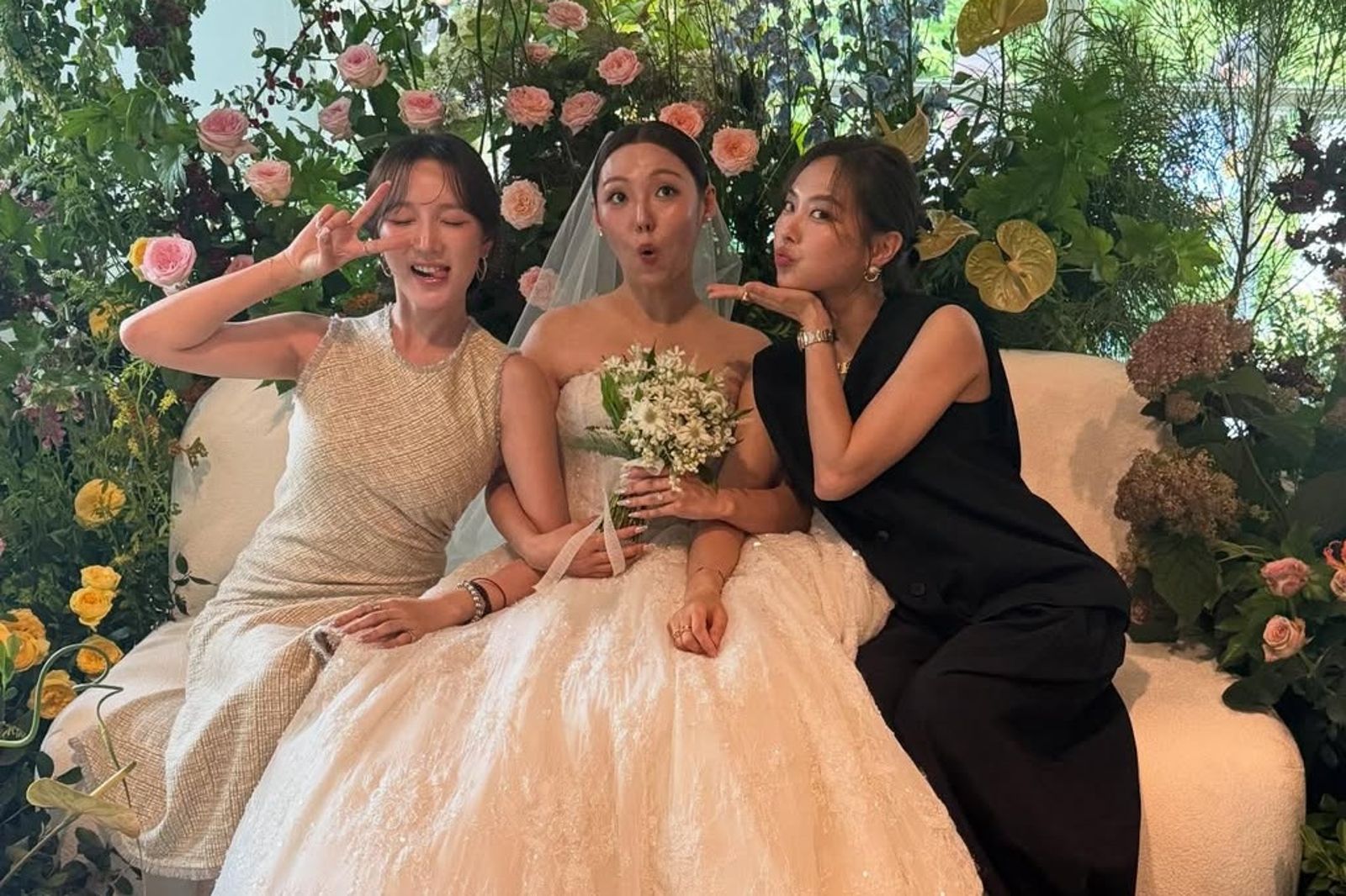 多圖／Min婚禮JYP大集合！2AM獻唱、miss A驚喜同框　二代團齊聚超催淚