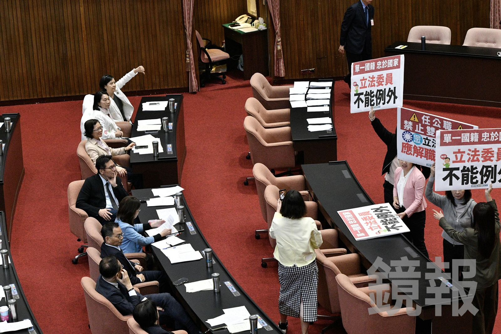 譴責李柏毅打壓陸配逕付二讀　李貞秀與綠委挑釁互比倒讚