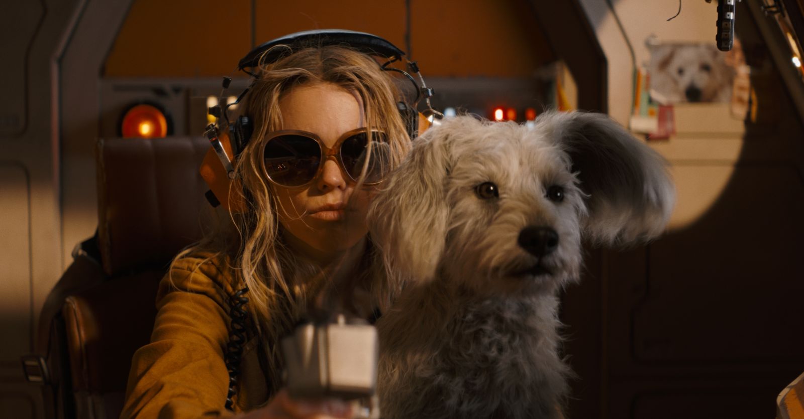 傑森摩莫亞「暴狼」造型首曝光！《超少女》預告驚見超人同框　3大看點嗨翻DC粉