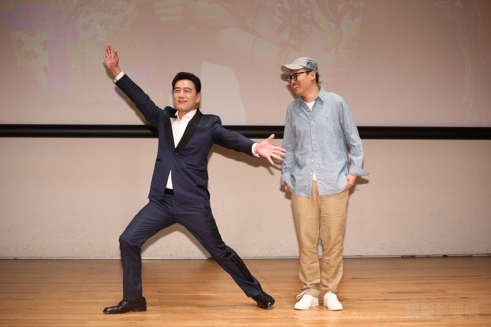 王耀慶在《“騙騙”喜歡你》當中飾演詐騙犯，與導演蘇彪出席兩岸電影展記者會。鄒保祥攝