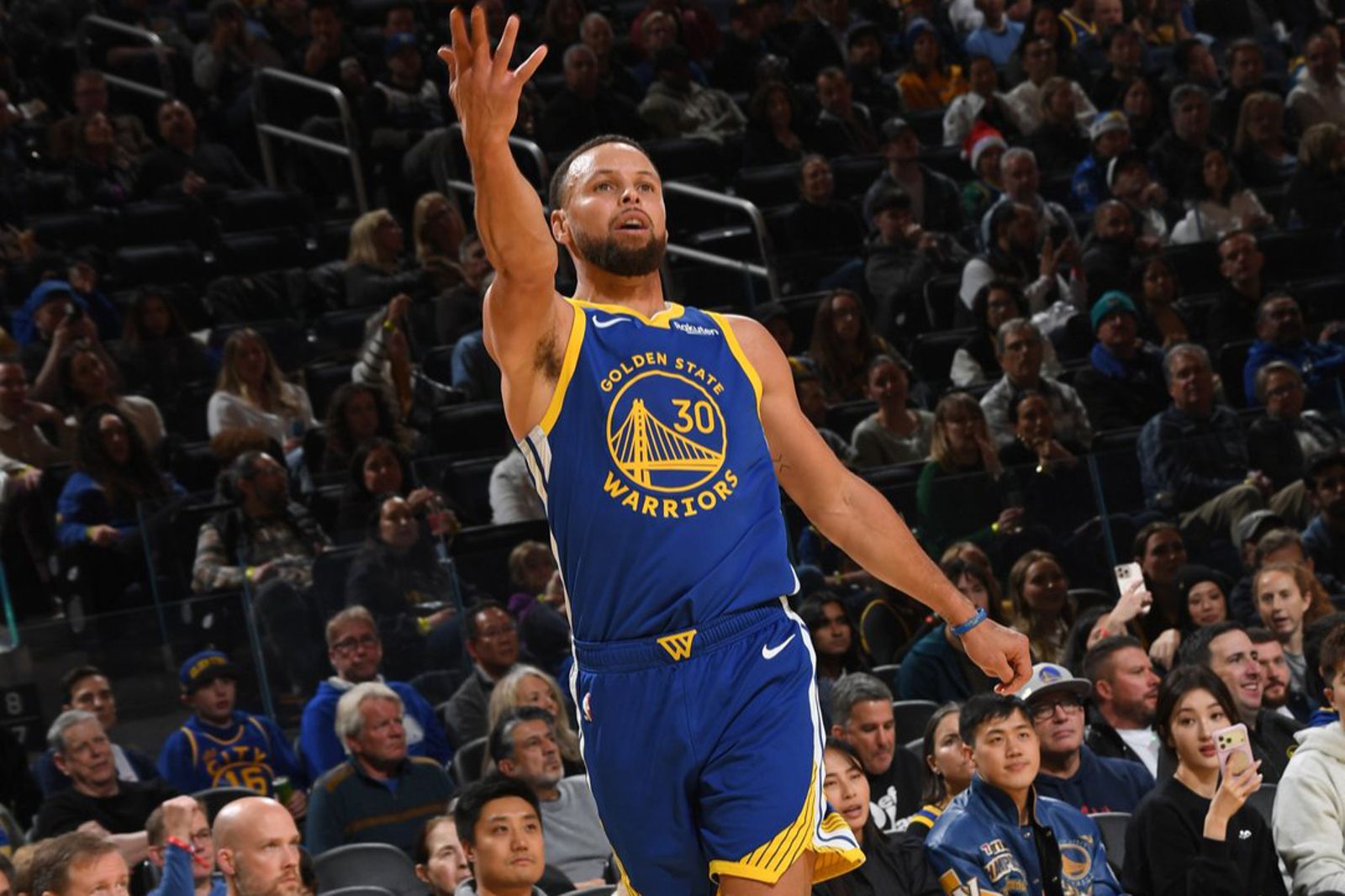 Curry復出火力全開難救主 勇士跌破五成勝率 主帥自責「沒把工作做好」