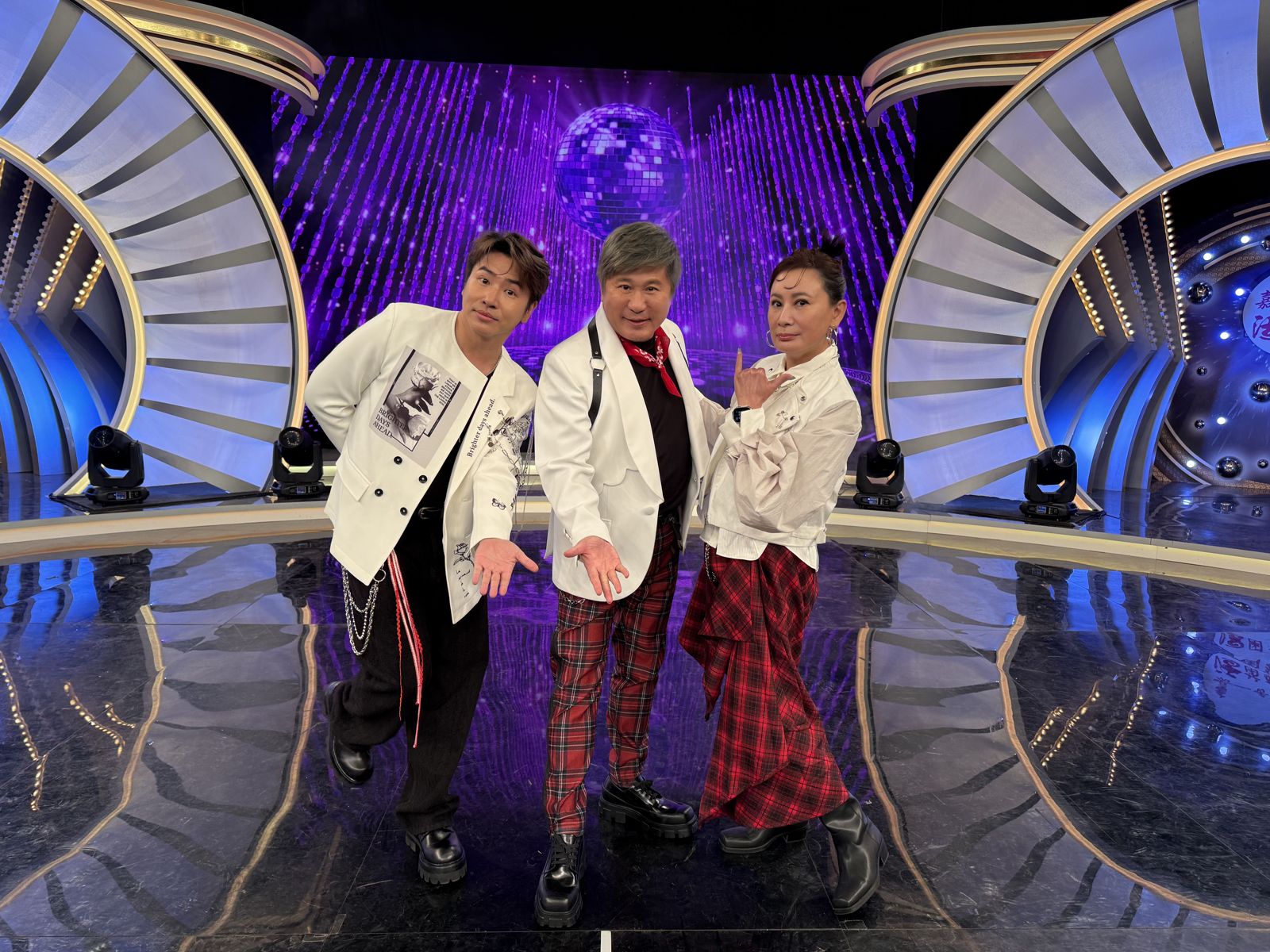 胡瓜缺席華視除夕節目「回民視」 電視臺無奈曝原因與《週末最強大》有關