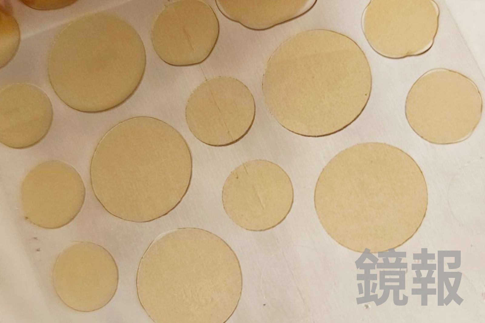 她長痘痘用「痘痘貼」結果悲劇了　醫警告：3種痘痘千萬不能用