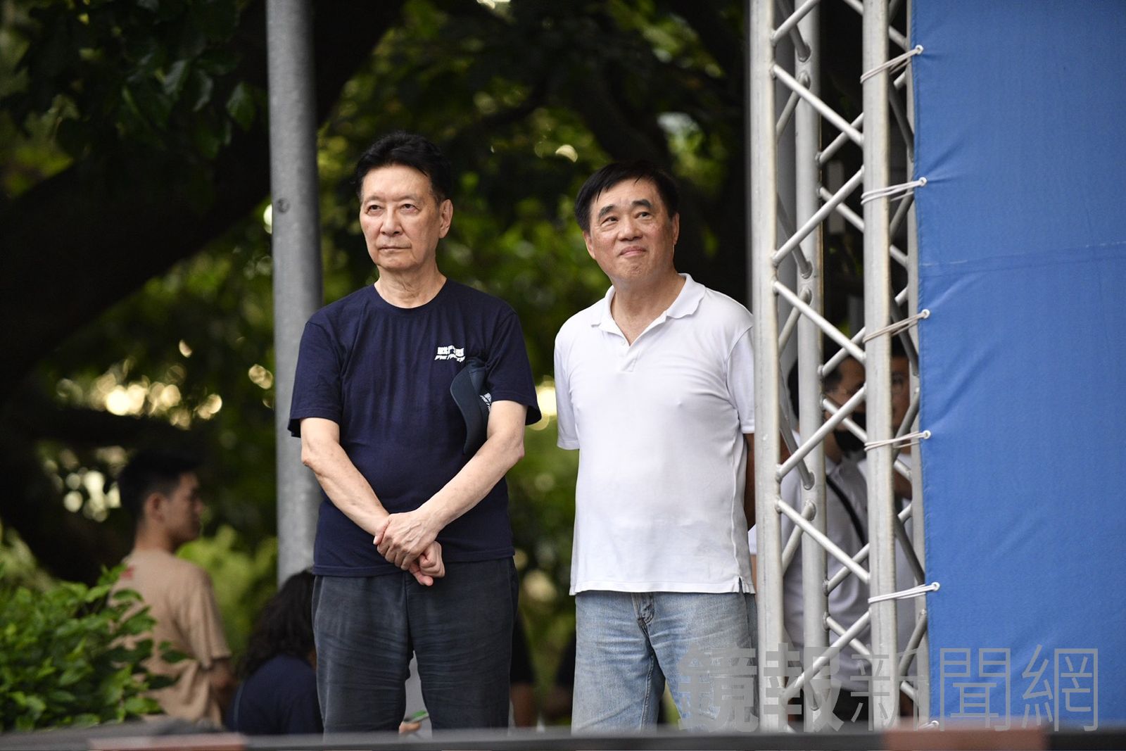 趙少康（與）郝龍斌上台宣講，呼籲反罷免。（圖／李智為攝）