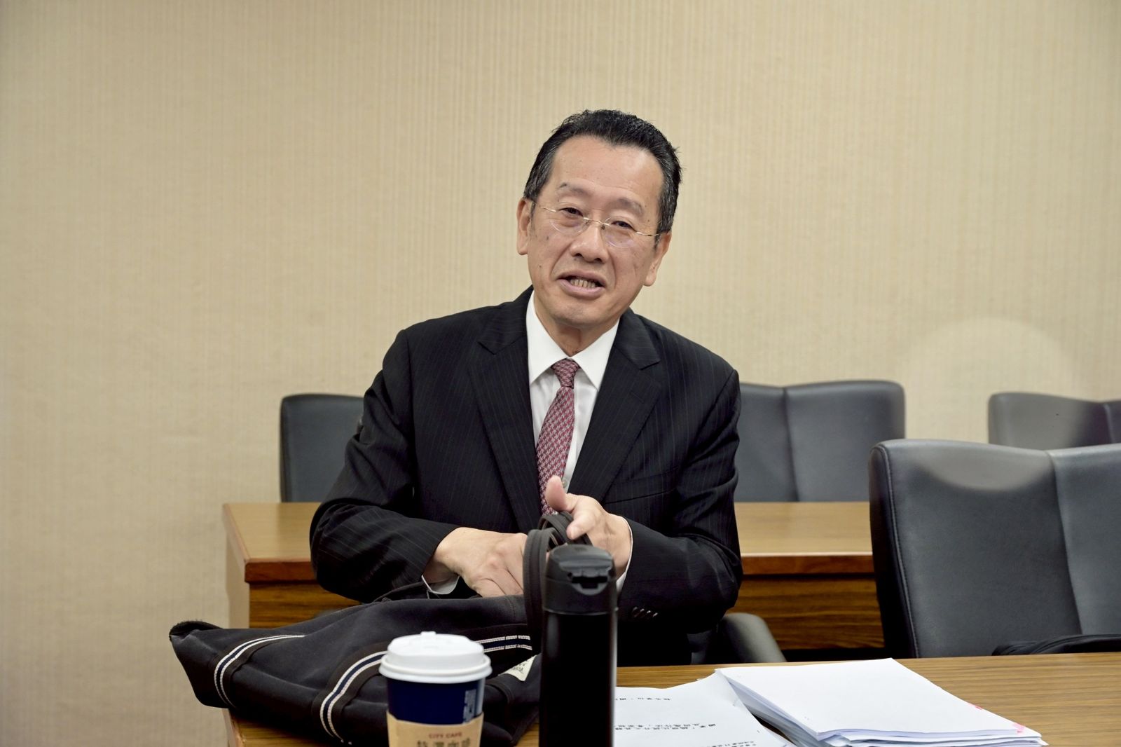 AAV7兩棲突擊車救災毀損民眾車輛賠償　顧立雄：不會讓我們官兵負擔
