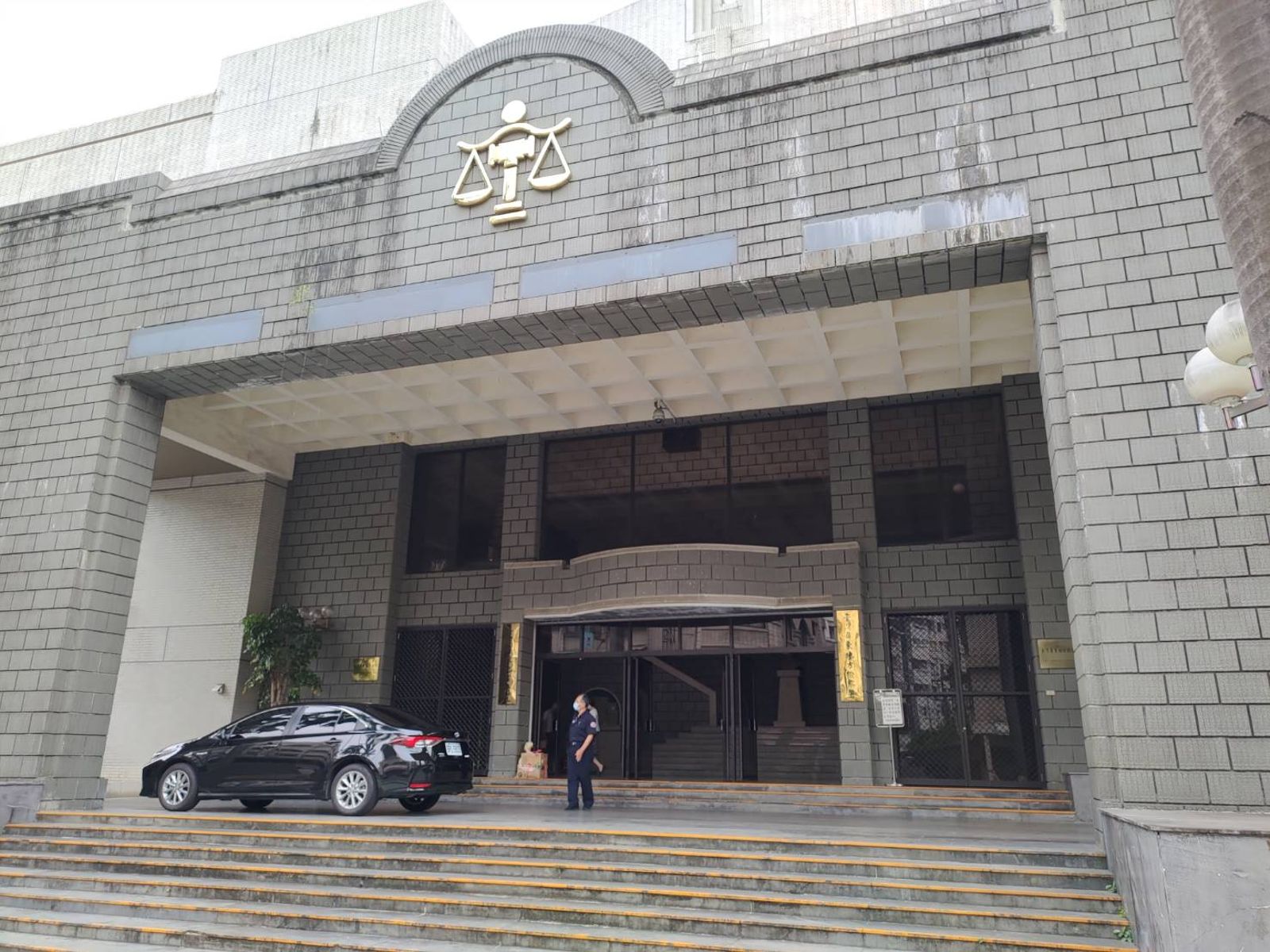 罷免綠委伍麗華涉死亡連署　國民黨立委盧縣一、組發會主委許宇甄等9人起訴　