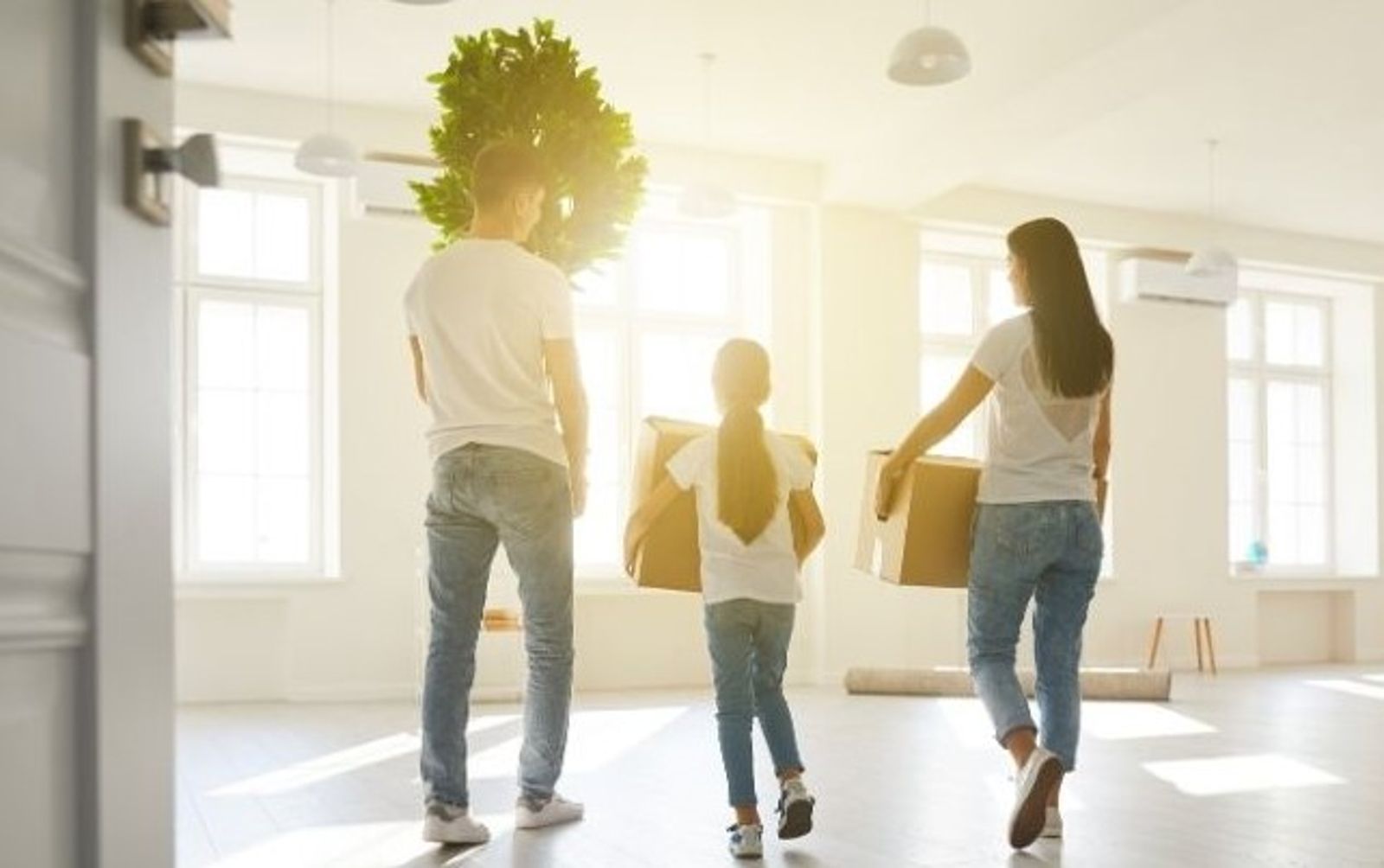 六都10月房屋移轉1.7萬棟　隱約浮出築底最終還是得看政策臉色