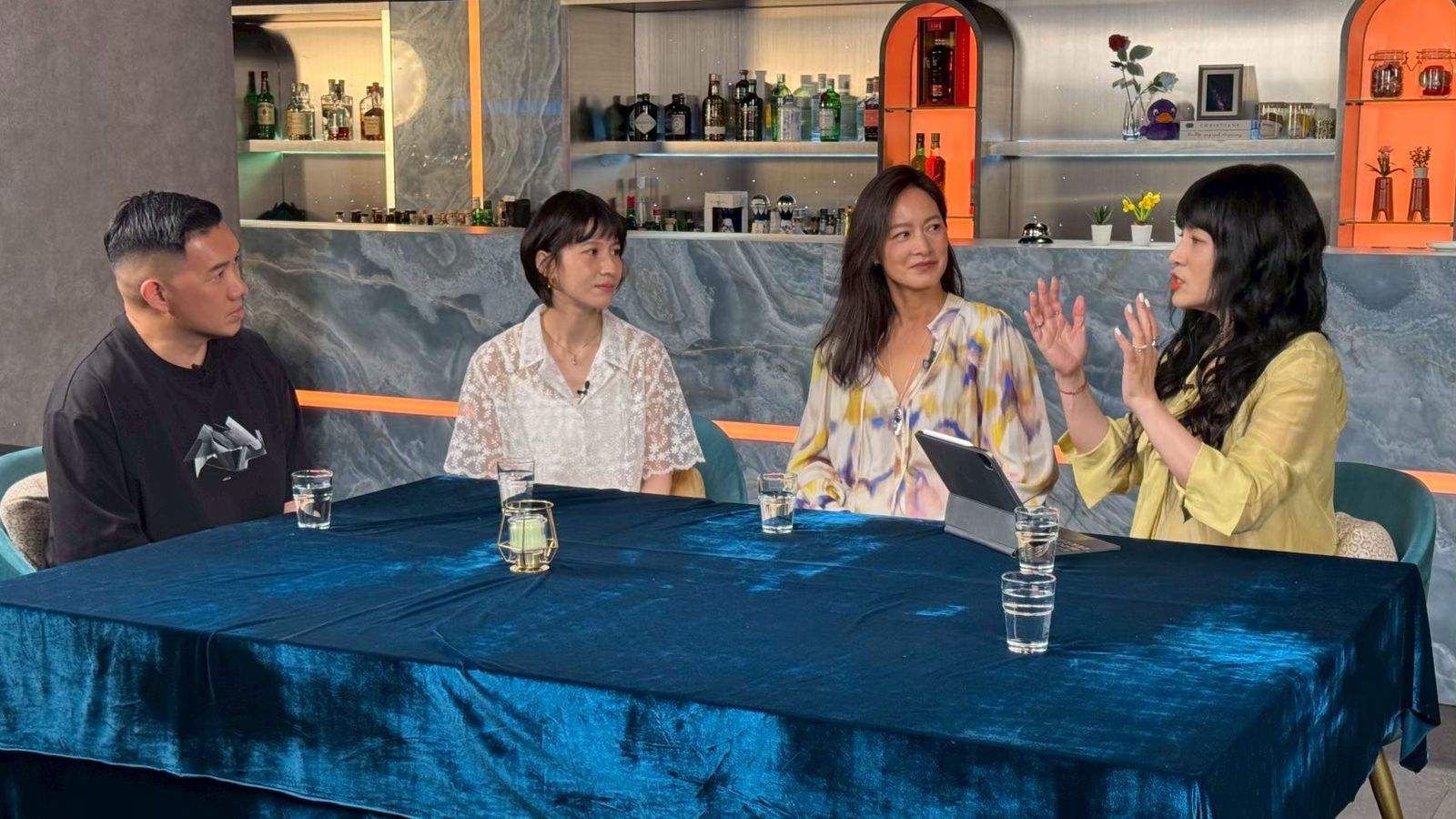 唐綺陽分享自己的避難包裡有什麼。Yahoo唐綺陽談星私廚提供