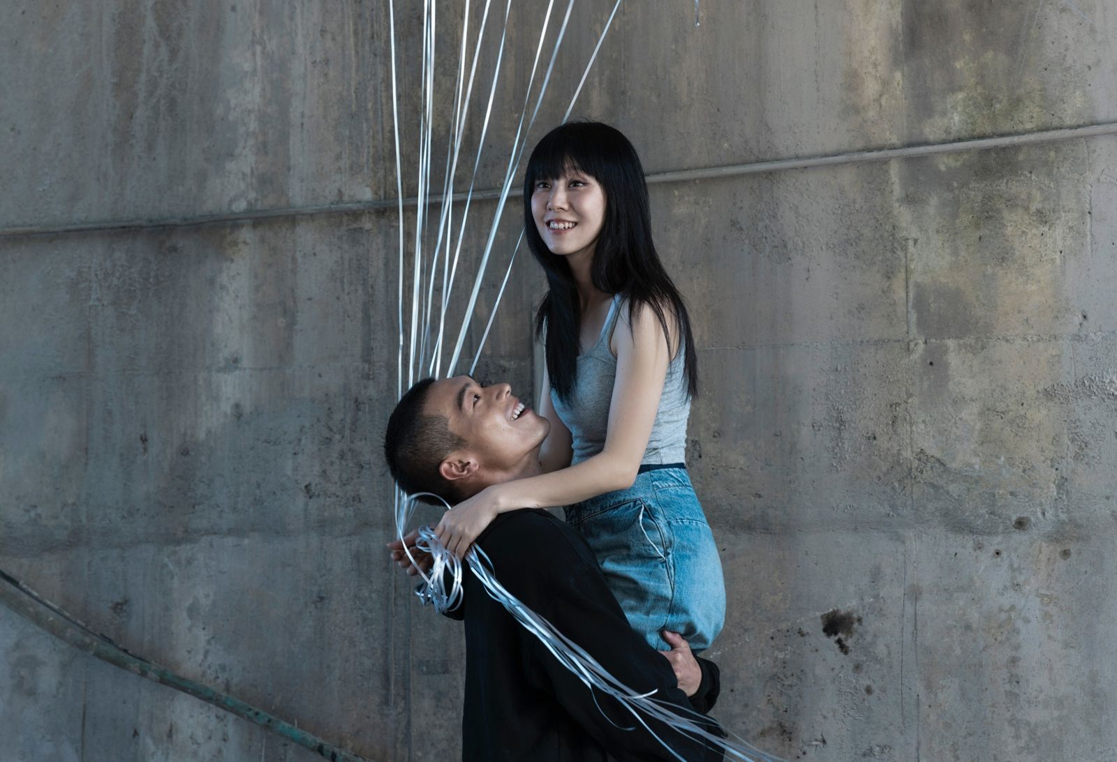 白安新歌〈路邊野餐〉MV邀請新生代男星牧森攜手演出。相信音樂提供