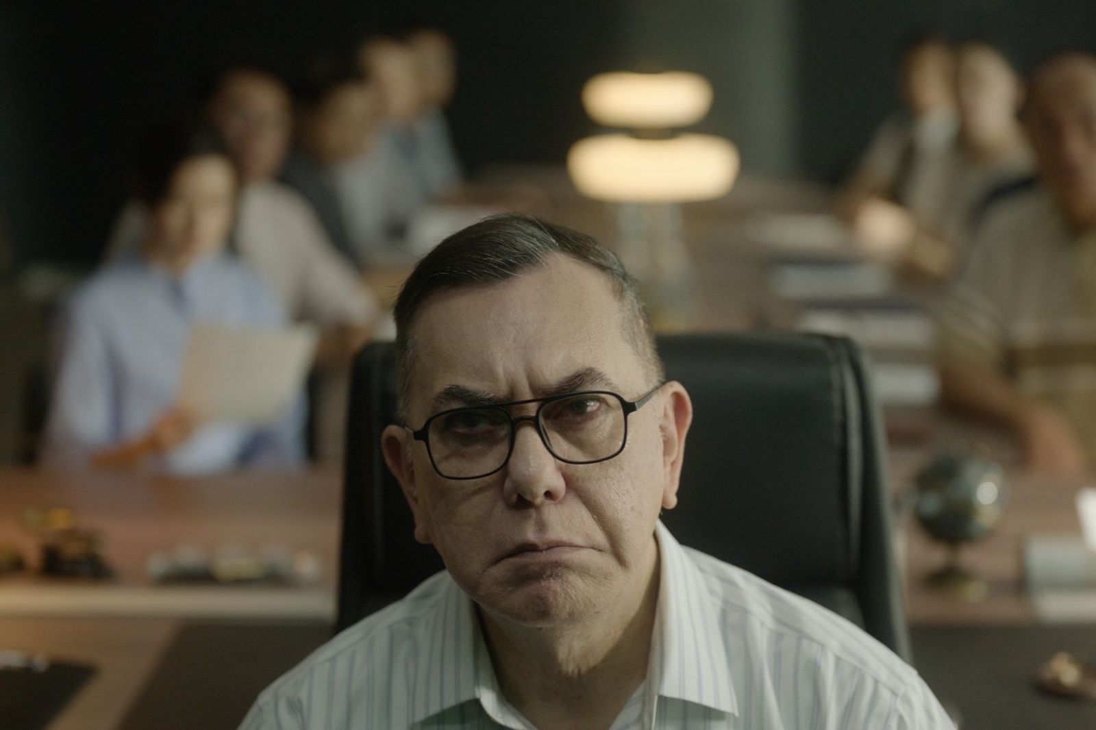 黃秋生在《自殺通告》飾演私立菁英學校校長。本萃電影提供