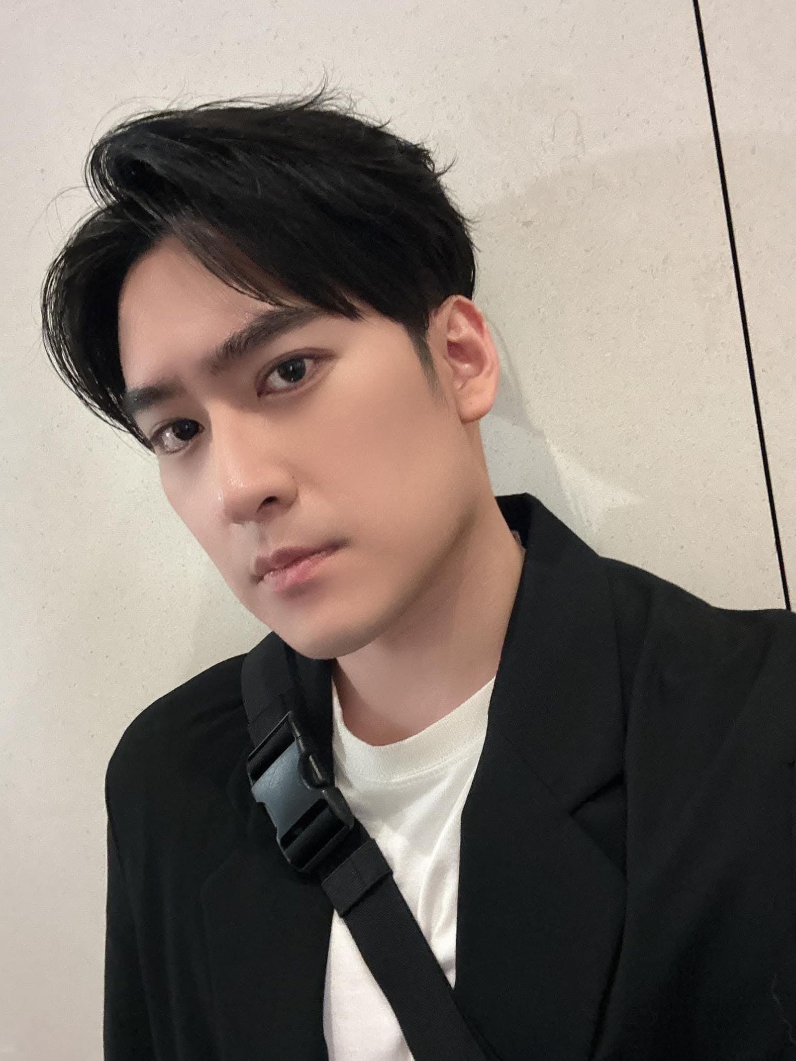 沈建宏日前低調現身拳願明星格鬥賽。翻攝沈建宏IG