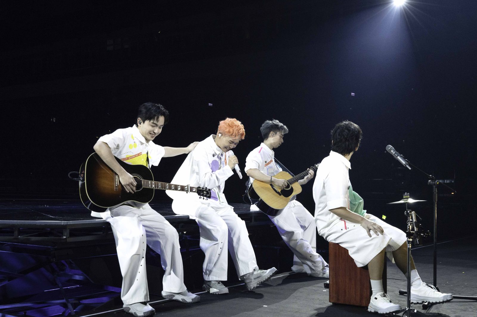 理想混蛋2日繼續在大巨蛋開唱。何樂音樂提供