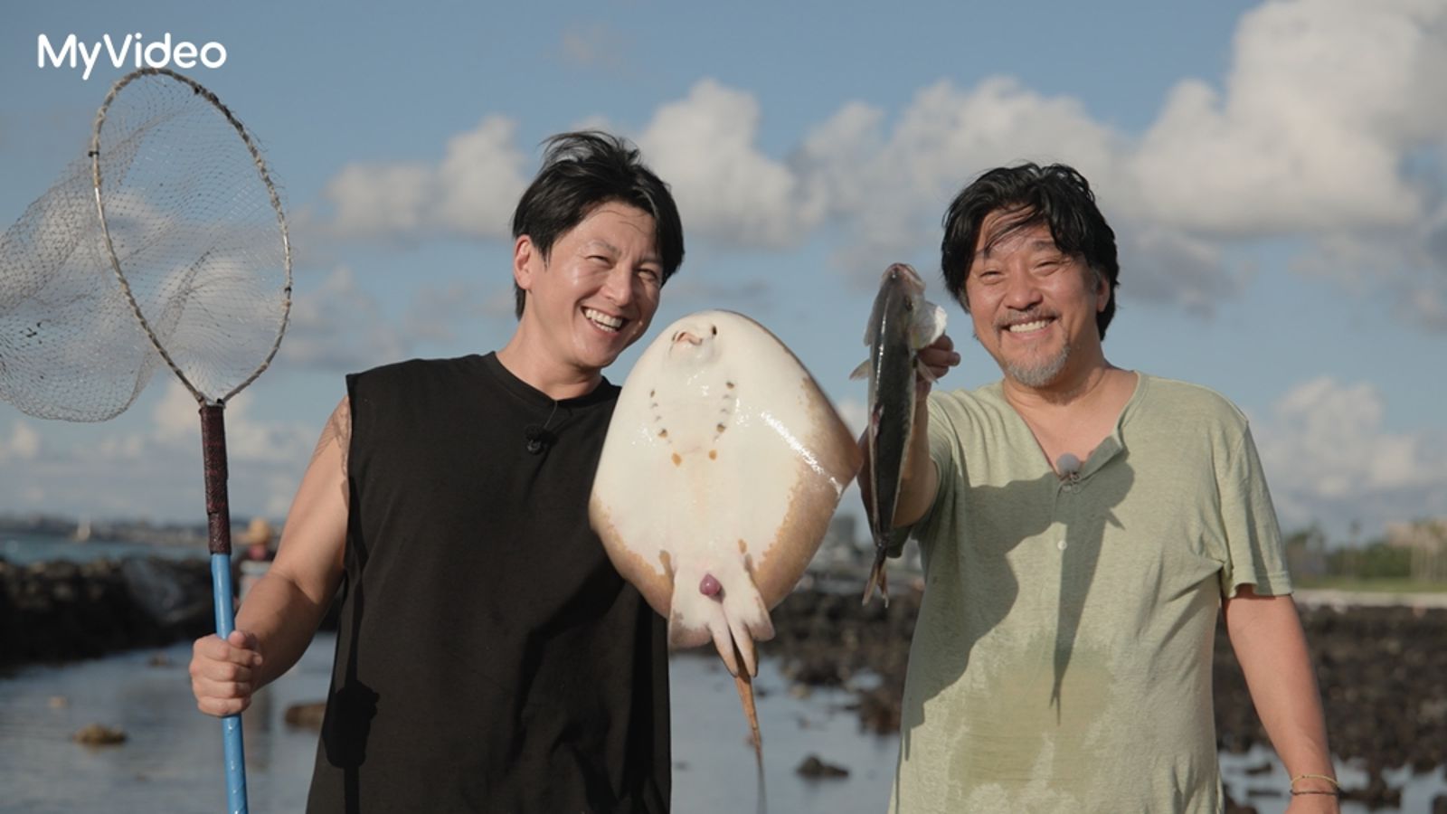 盲鰻烤盤狂跳！《黑白大廚》愛德華李當場嚇到反胃　柳秀榮驚喊：死了還在動