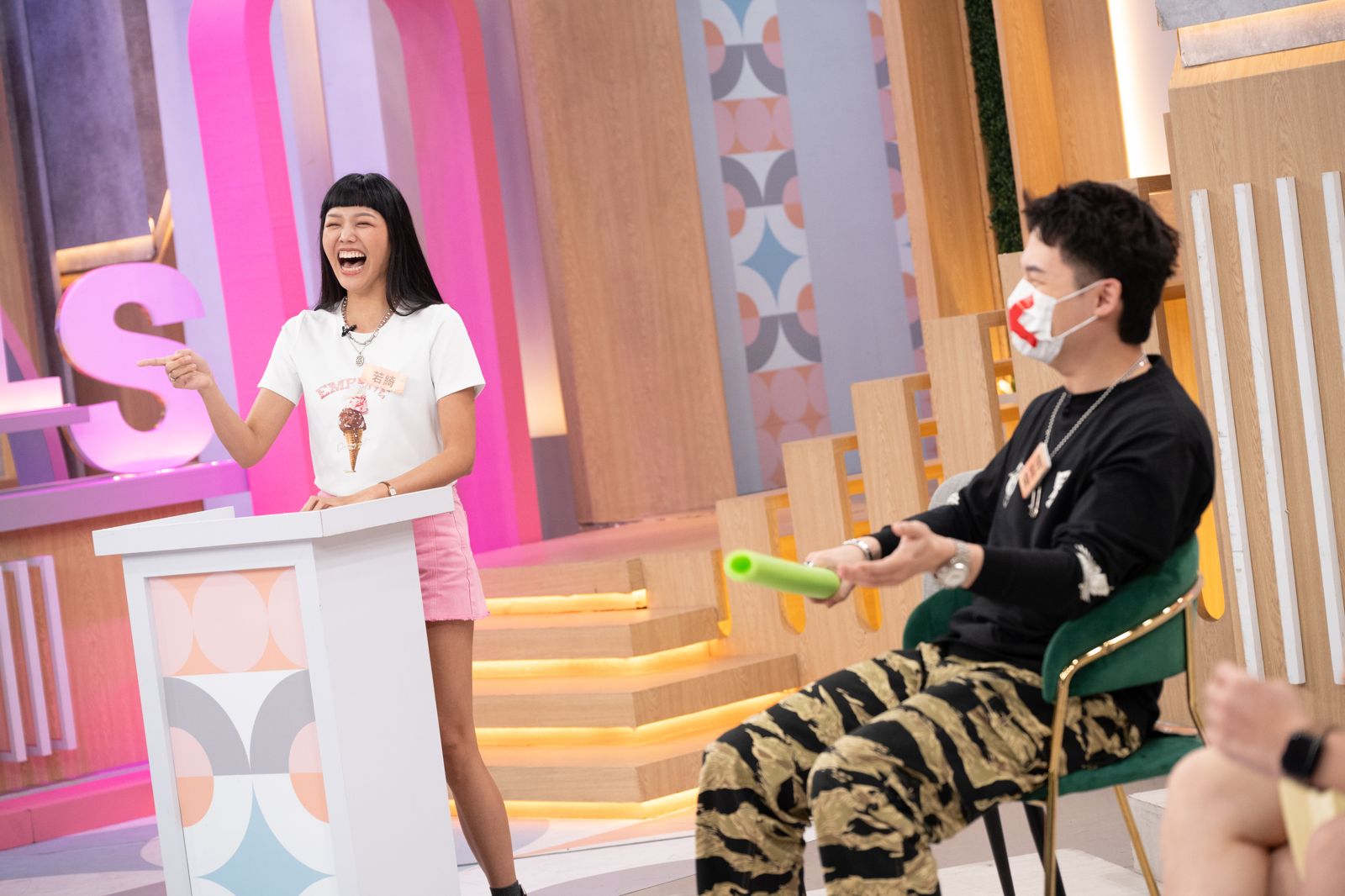 若綺（左）、楊昇達（右）。東森綜合提供