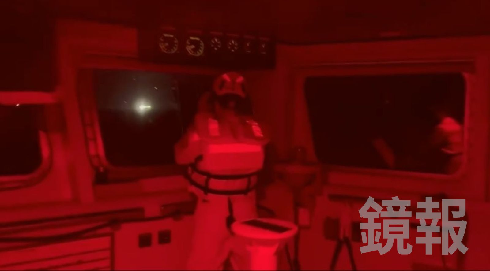 釣魚台海域漁船焚毀沉沒　台籍船長仍失蹤「2米巨浪」強襲搜救難