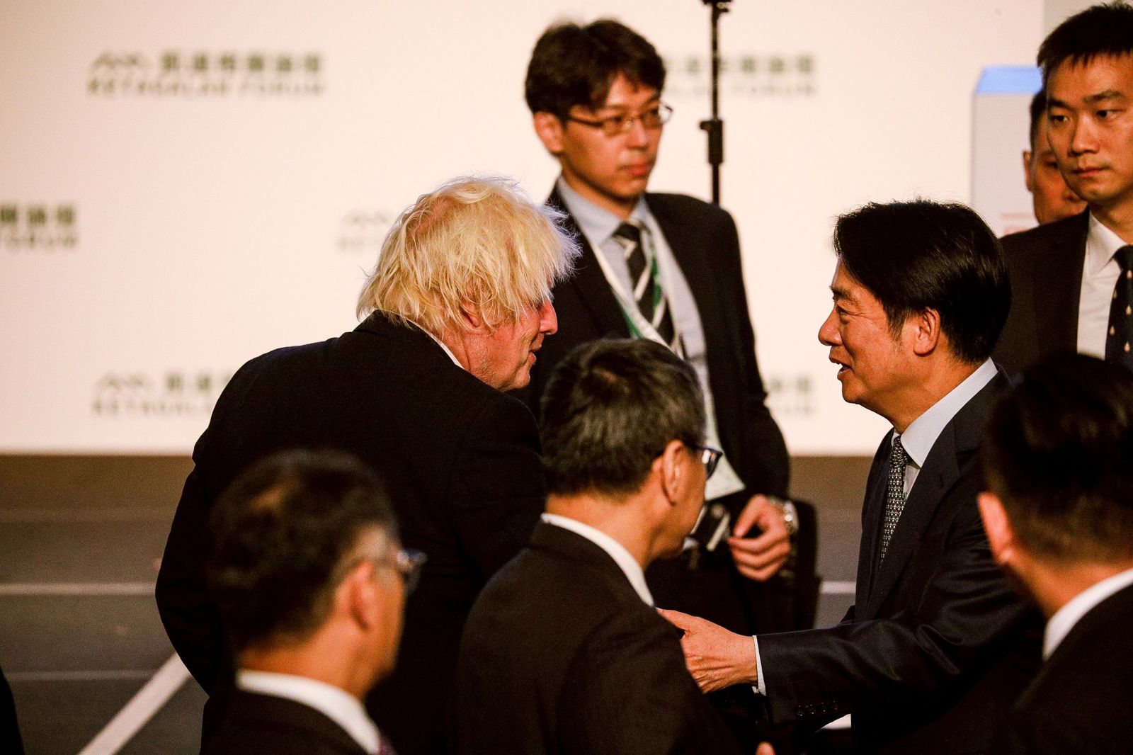 台灣沒有隔岸觀火的空間　因為我們就是那片岸