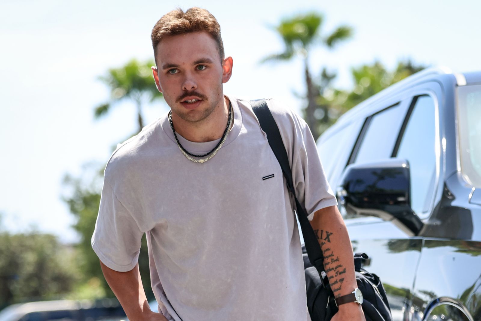 MLB/大谷翔平將MVP獎盃貼上「TEAM EFFORT」 感動道奇年輕捕手