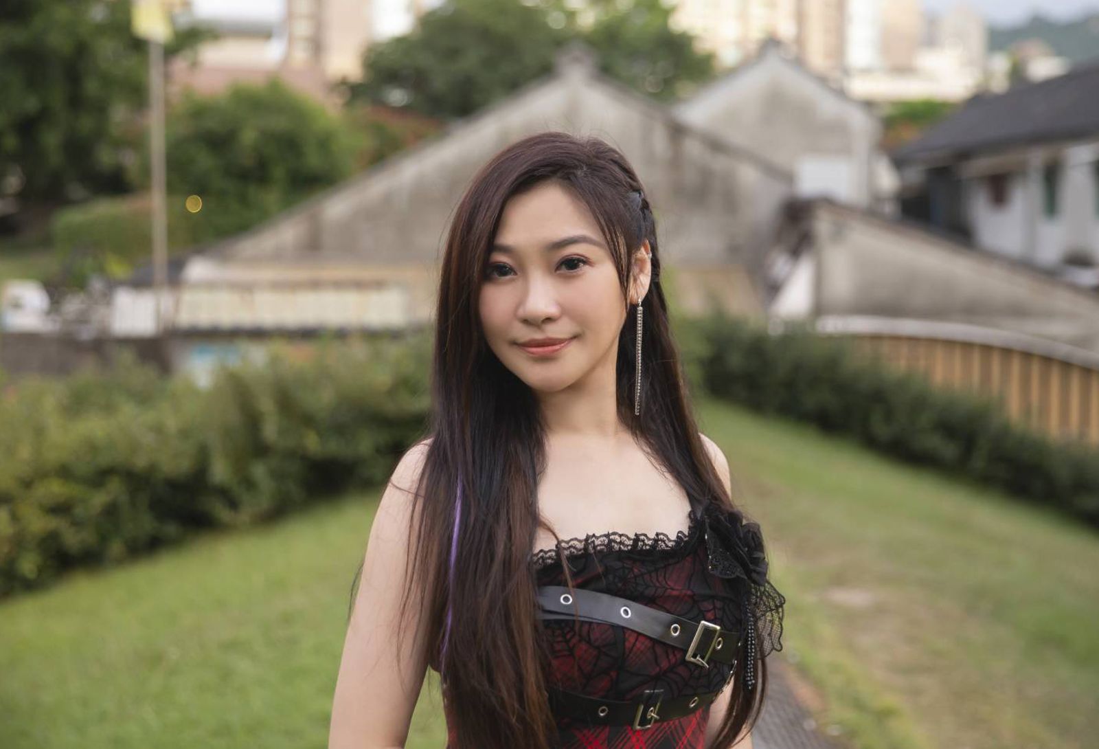 女星17歲入伍當兵　劉德華曾贈「1句話」淚泣永生難忘