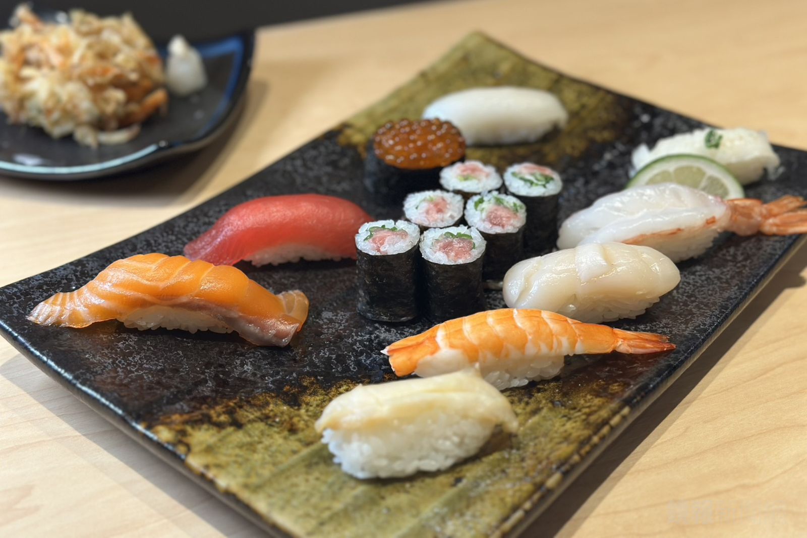 承知助壽司插旗南港LaLaport　百道日料任你吃再抽5千元餐券