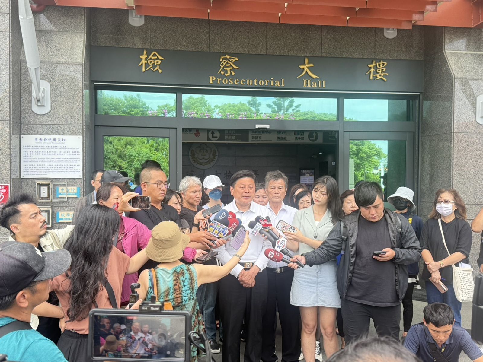 童子賢爆料花蓮震災善款被縣府「繞一手」　傅崐萁、徐榛蔚今下午至花檢提告