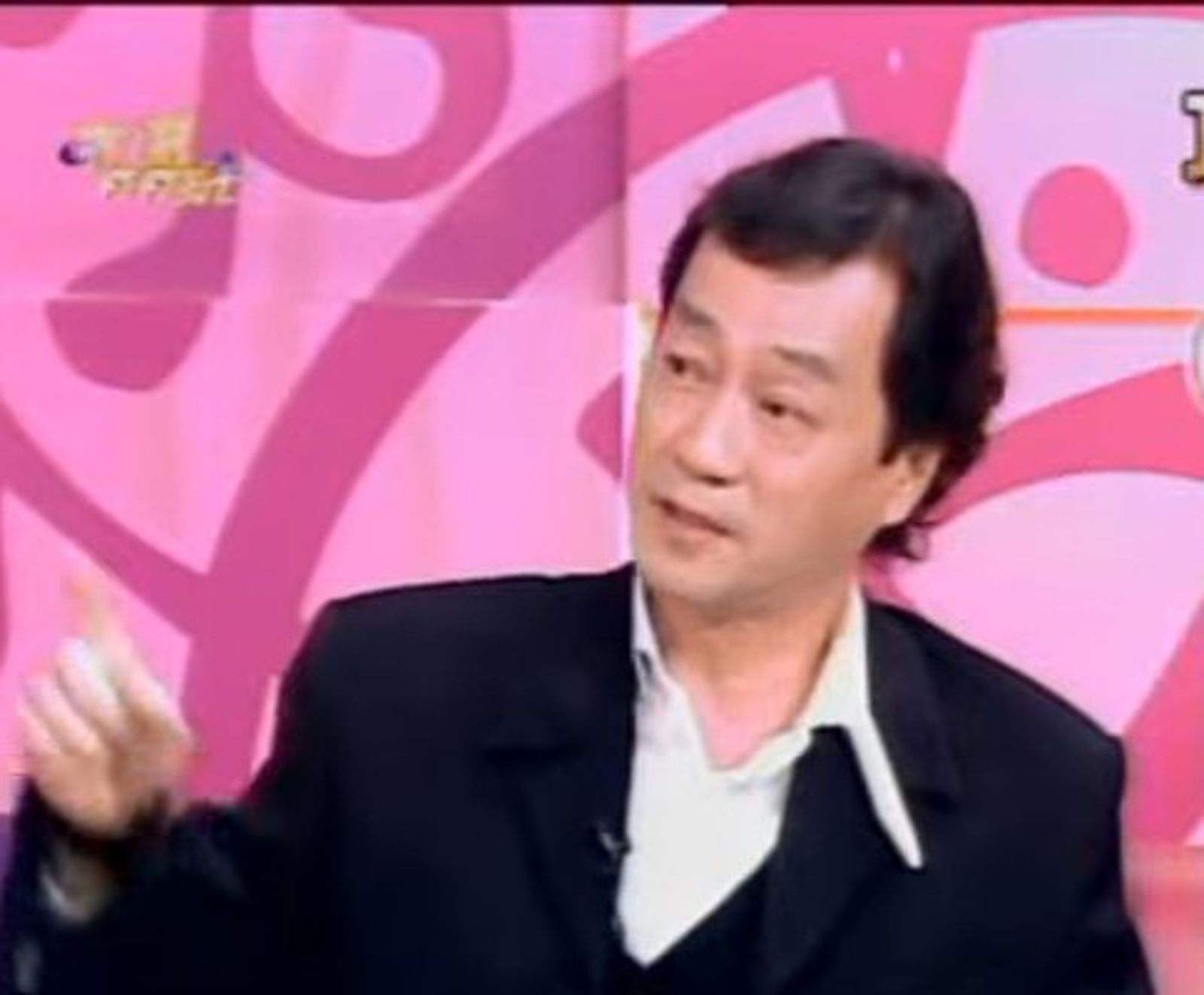 自爆曾斬3000女!73歲秀場天王孤獨死2天 遺體險成無名屍