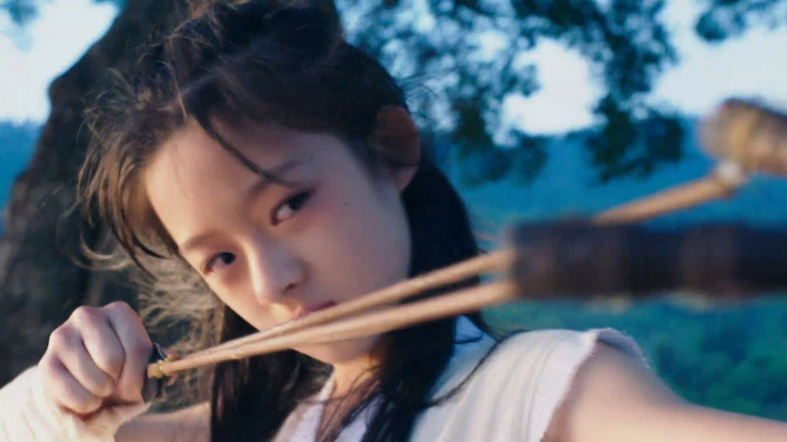 黃楊鈿甜在《楚喬傳》台詞不多，卻憑眼神精準詮釋楚喬的堅韌與不屈。翻攝自台灣大哥大MyVideo