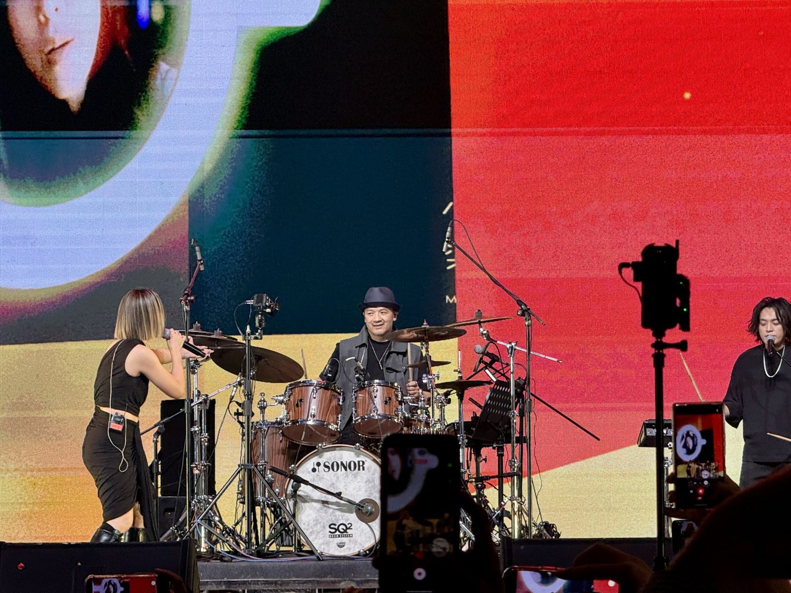 英業達也有「冠佑」？董座葉力誠驚喜登台打鼓　全場員工嗨翻