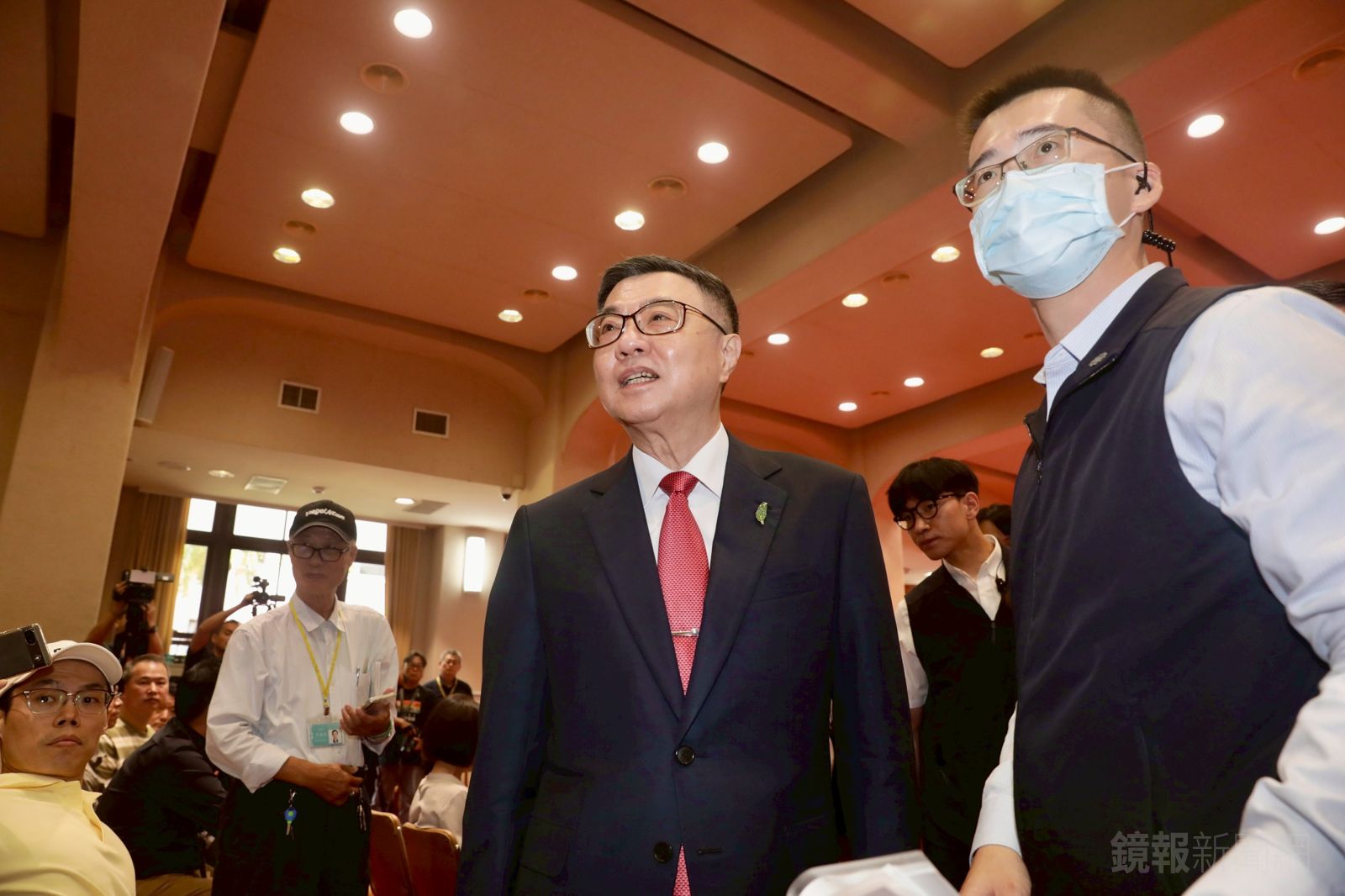 被問到內閣過去1年的表現打幾分？行政院長卓榮泰說，分數在國人心中。（圖／林煒凱攝）