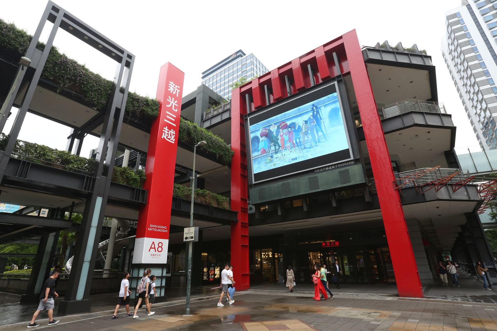 獨家／董座之爭開打！新光三越世代交替會變世代內戰？